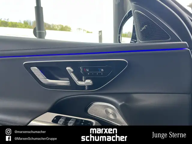 Mercedes-Benz E-Class view 11