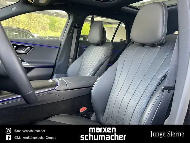 Mercedes-Benz E-Class view 9
