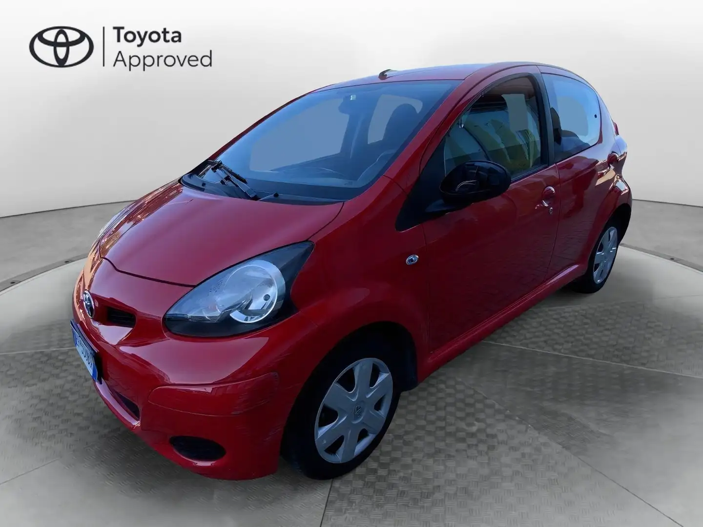 Toyota Aygo 1ª serie 1.0 12V VVT-i 5 porte Now Rosso - 1