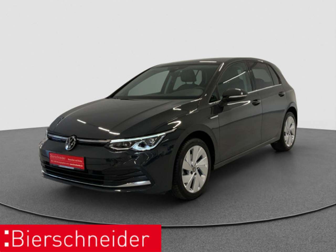 Volkswagen Golf 2024 — 8 1.5 TSI Style ACC NAVI SHZ CAM LED+