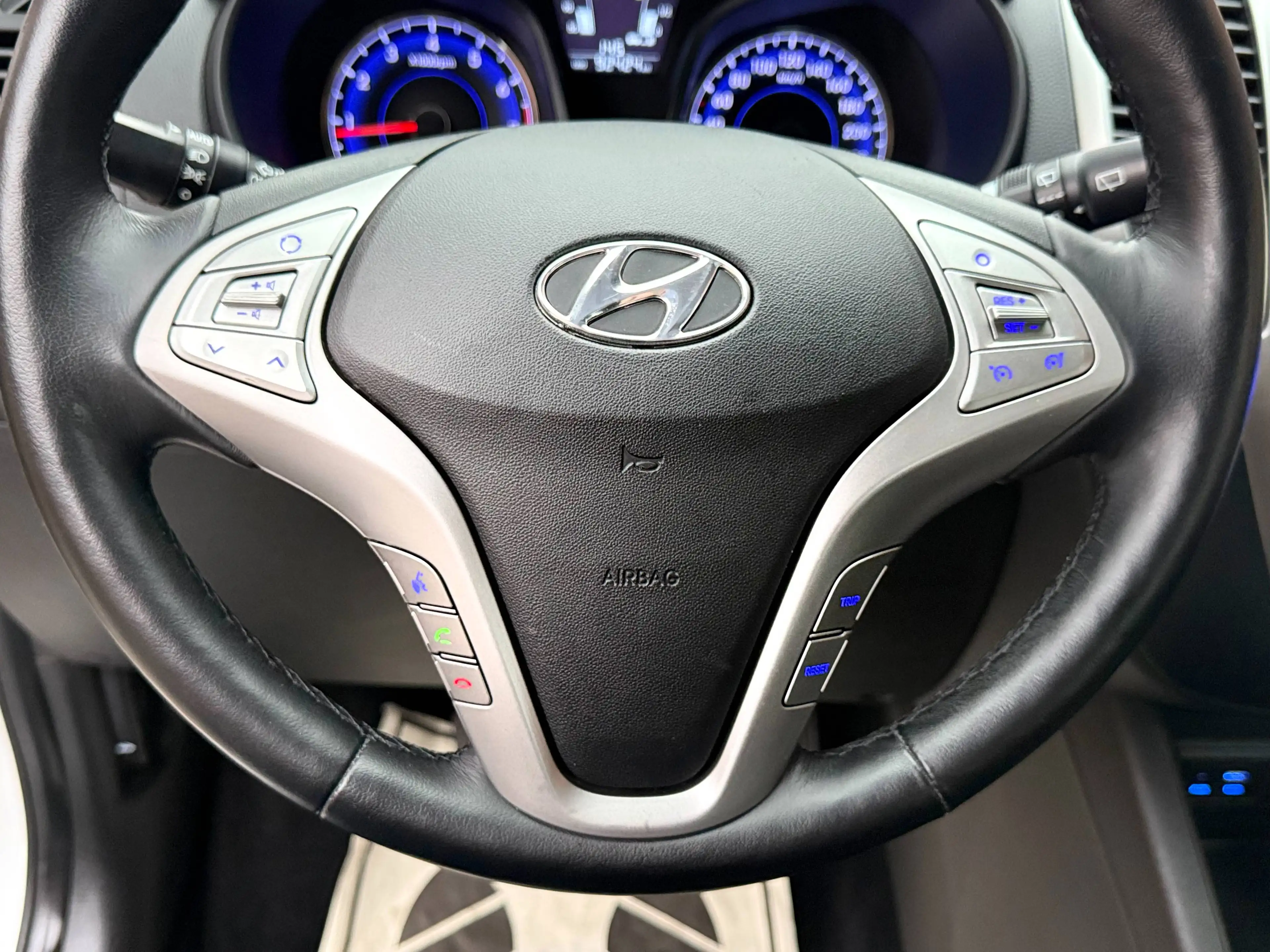 Hyundai iX20 1.6i *GPS*RADARS*CRUISE*SIEG CHAUFF*GARANTIE 12MOIS — photo 14