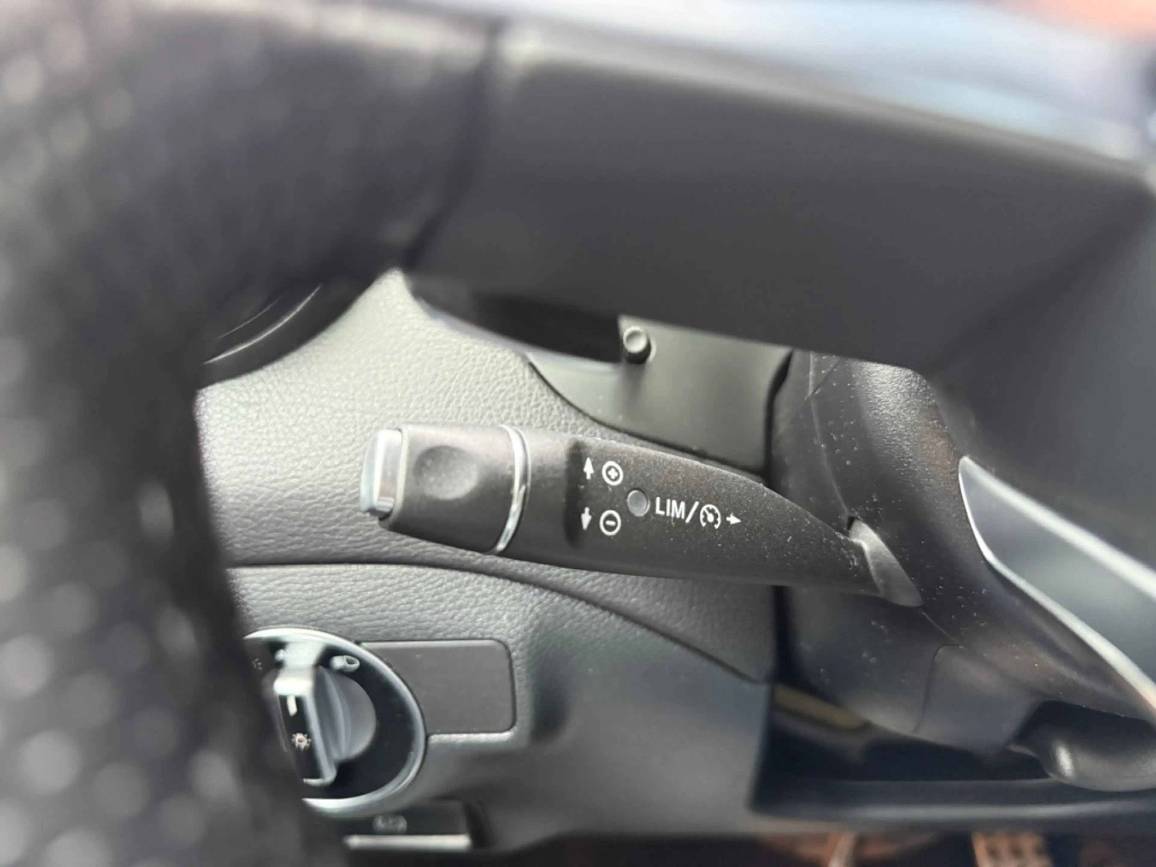 Mercedes-Benz GLA 200 Premium Plus AMG-Pakket 157PK Automaat SCHUIF.KANT — photo 32