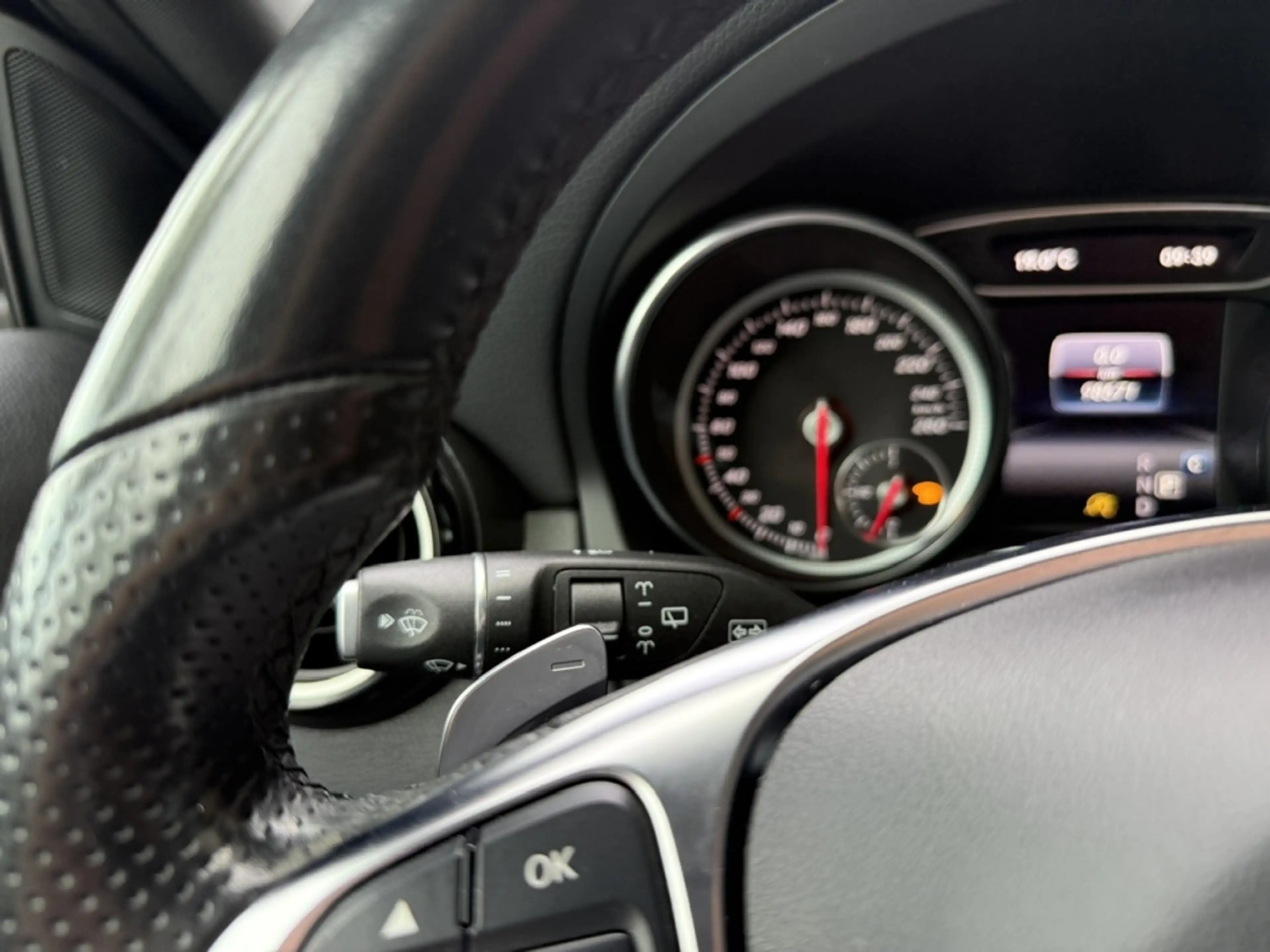 Mercedes-Benz GLA 200 Premium Plus AMG-Pakket 157PK Automaat SCHUIF.KANT — photo 31