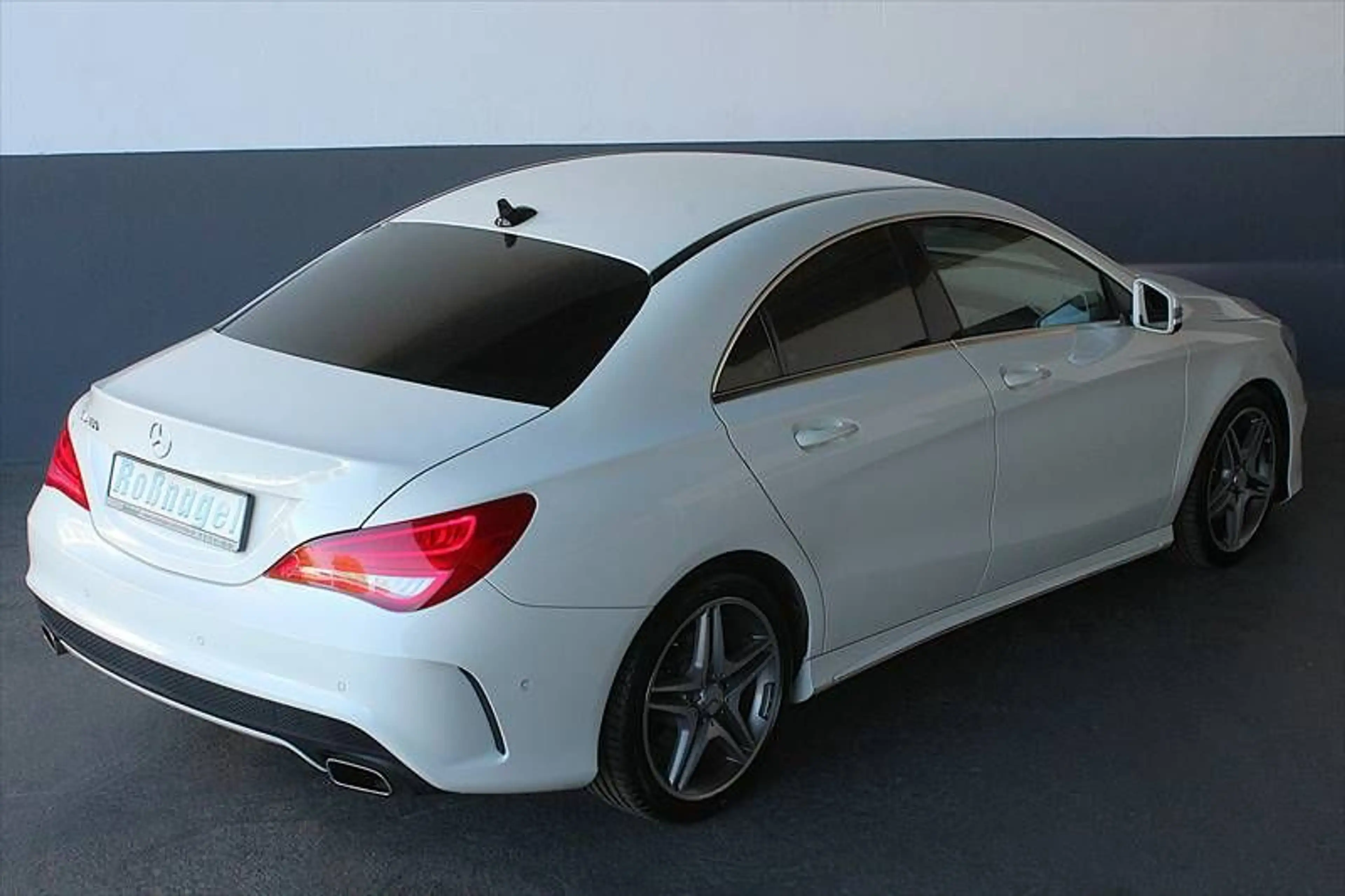 Mercedes-Benz CLA 180 Street Style - AMG Line, Navi Alu 18" — photo 2