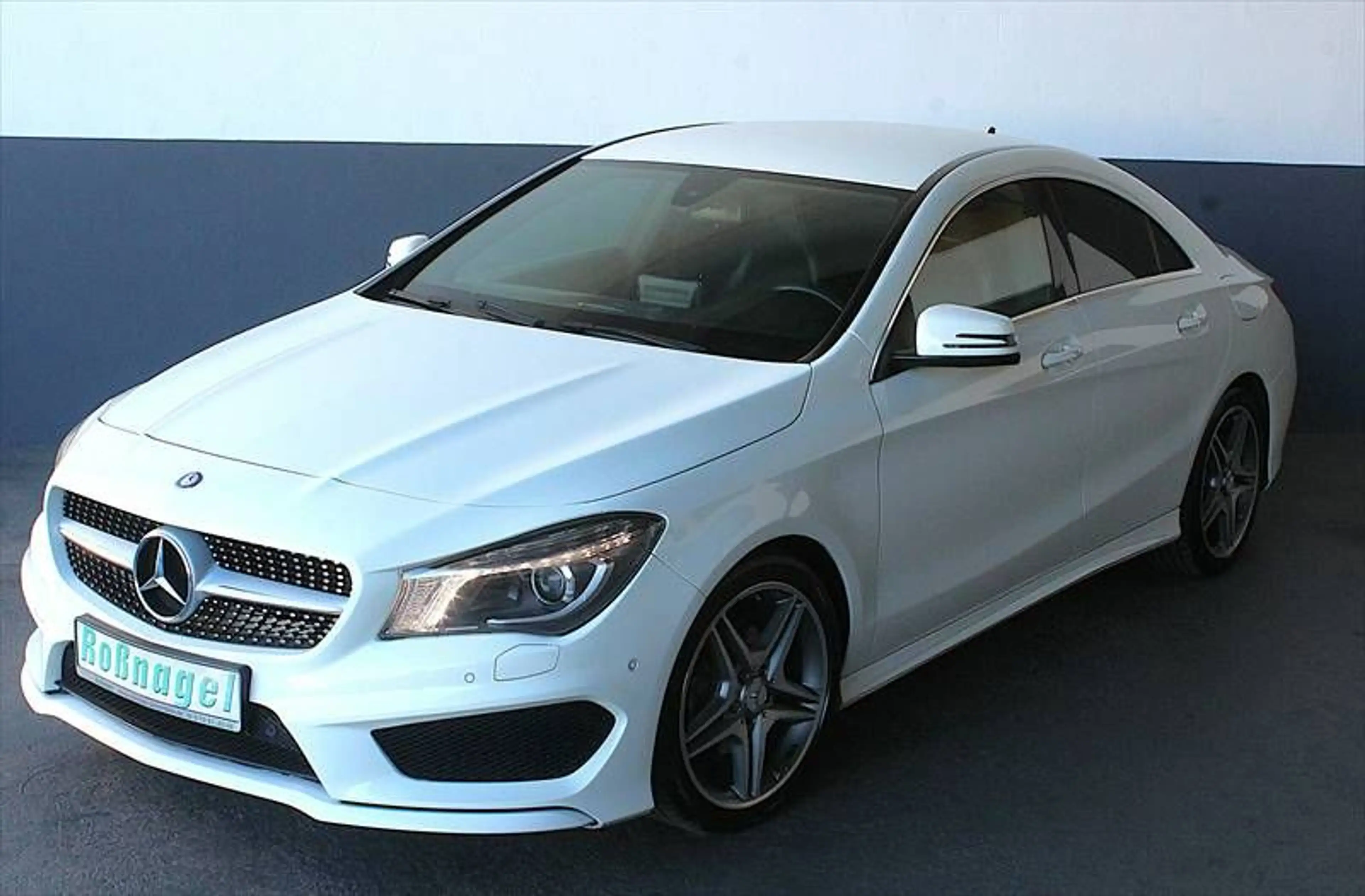 Mercedes-Benz CLA 180 Street Style - AMG Line, Navi Alu 18" — photo 11