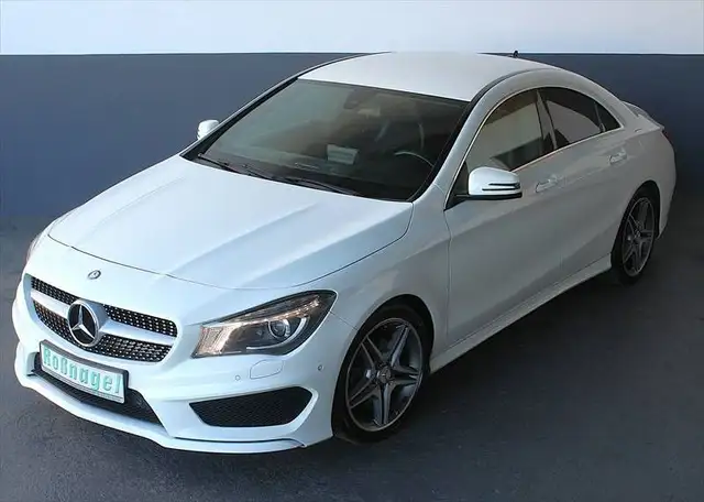 Mercedes-Benz CLA 180 Street Style - AMG Line, Navi Alu 18"