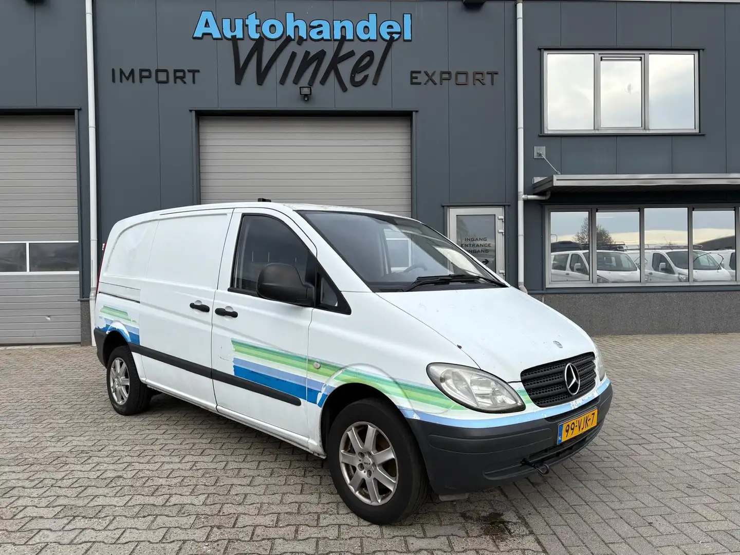 Mercedes-Benz Vito 109 CDI 320 - MOTOR NOT 100% GOOD - 1
