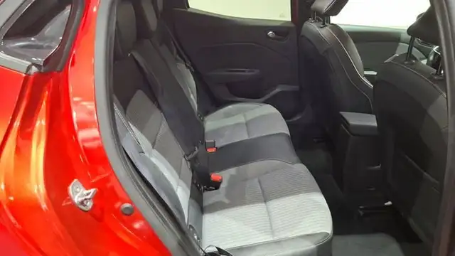 Renault Clio view 10