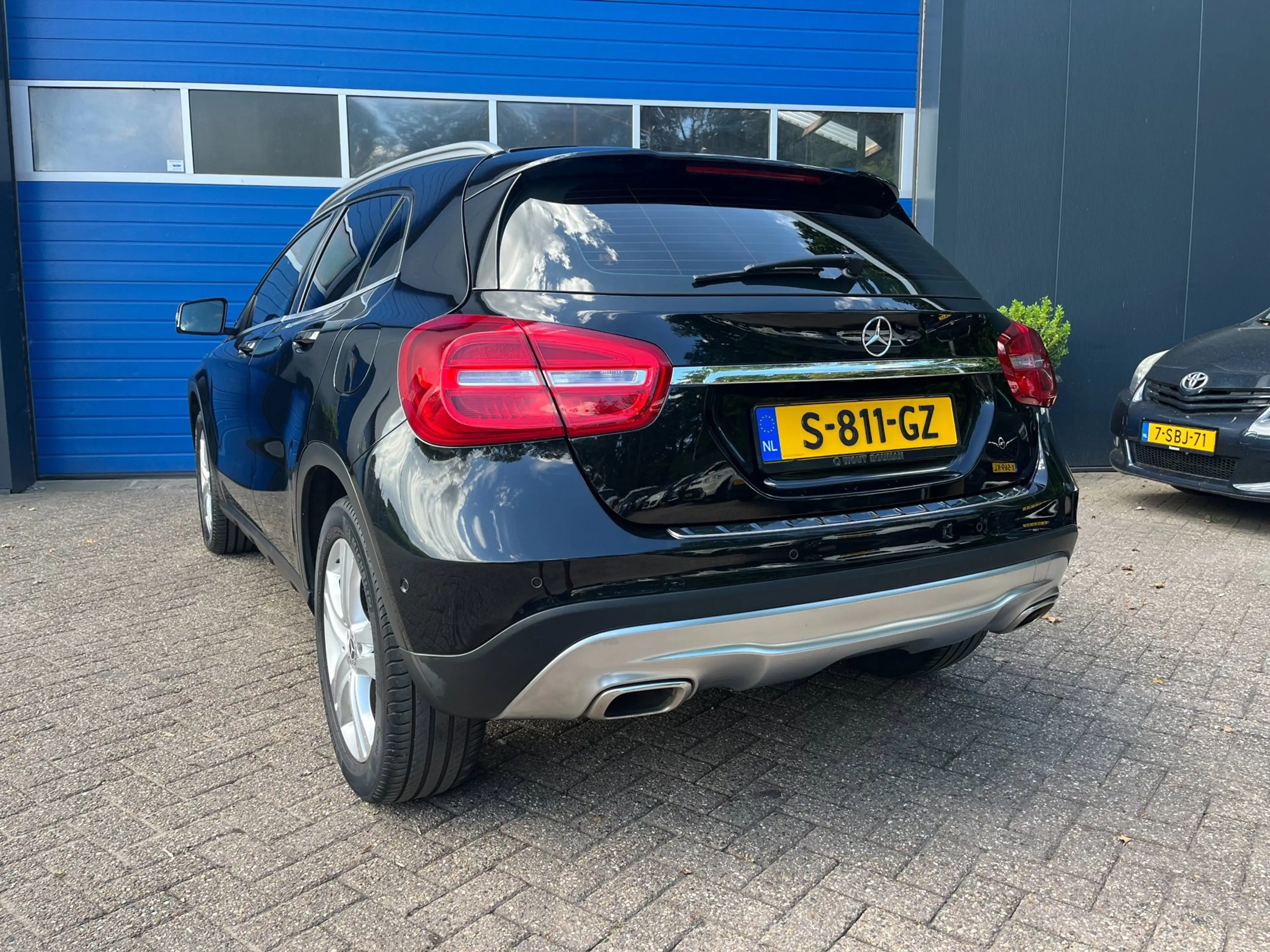 Mercedes-Benz GLA 180 Premium Plus AUTOMAAT|Pano.Dak — photo 3