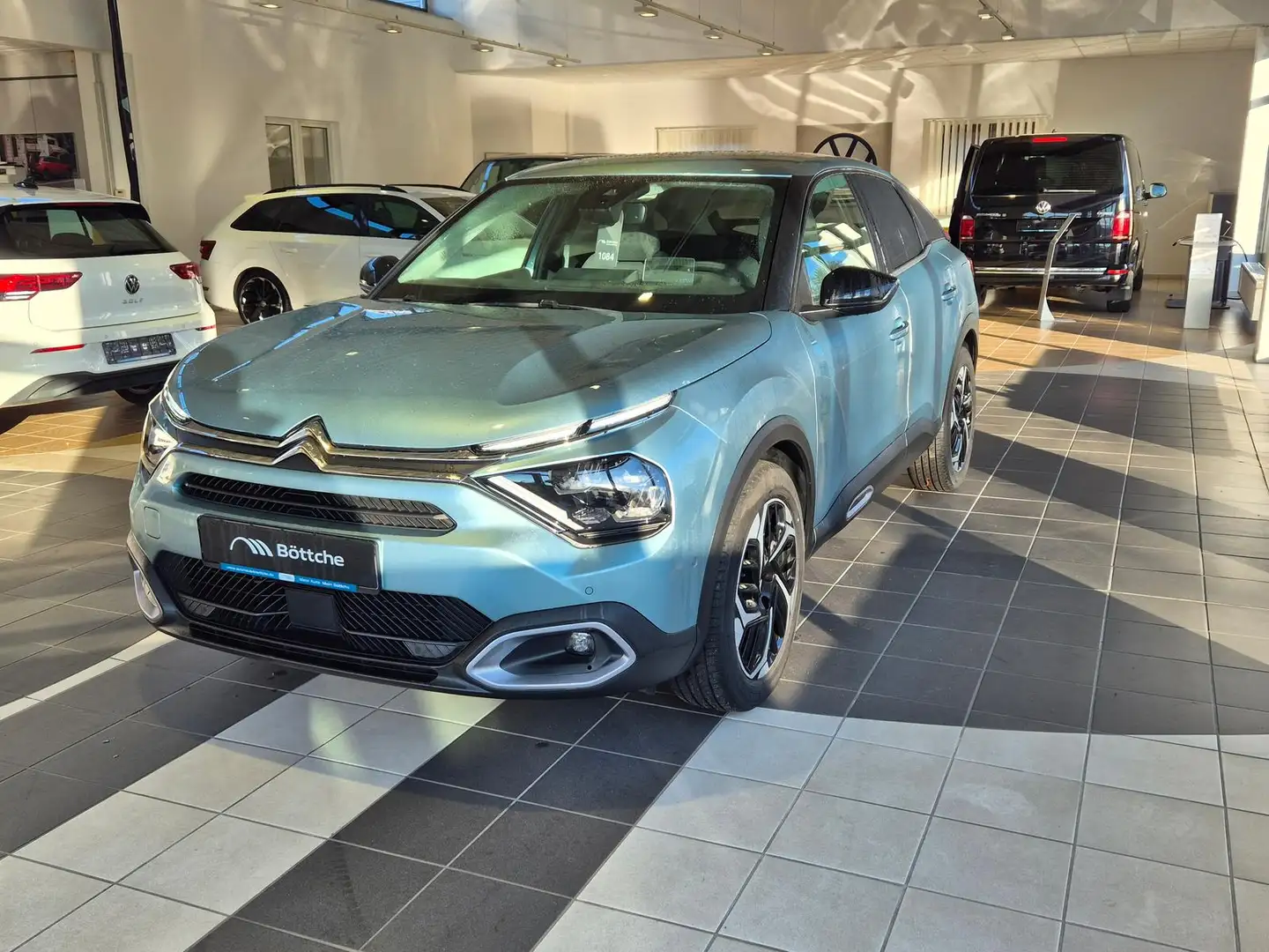 Citroen C4 1.2 PureTech / HUD / AppleCarPlay / RFK / NAV Blau - 2