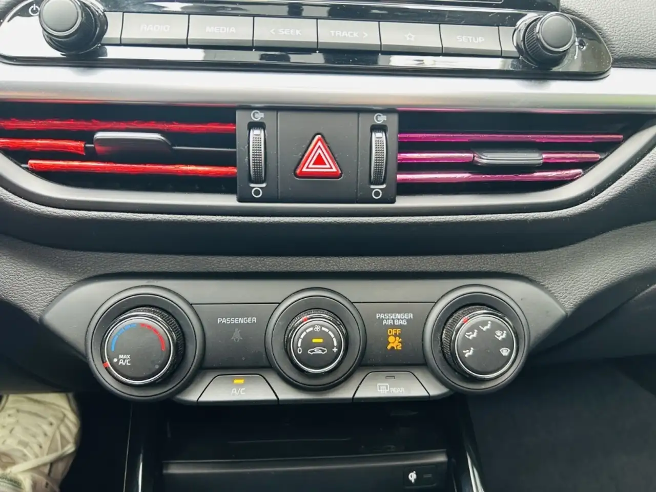 Kia Forte снимка Kia Forte