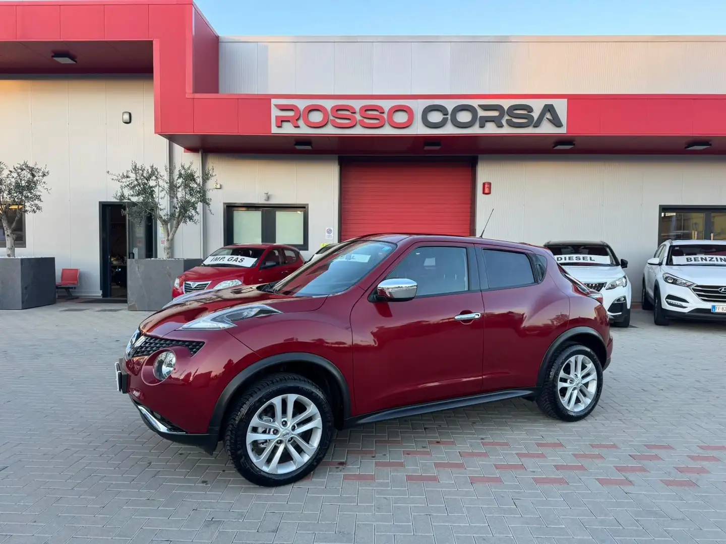 Nissan Juke 1.6 Acenta GPL 115cv E6 UNIPRO NEOPAT Rosso - 1