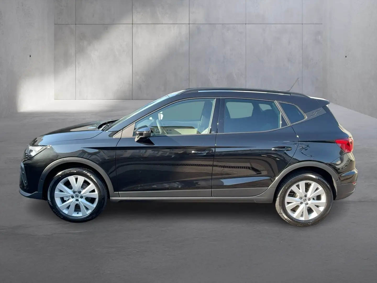 SEAT Arona FR 1.0 TSI DSG Schwarz - 2