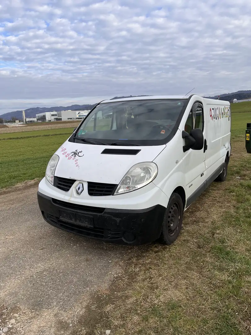 Renault Trafic Campervan – inkl. Bett, Fahrradträger, Stauraum - 1