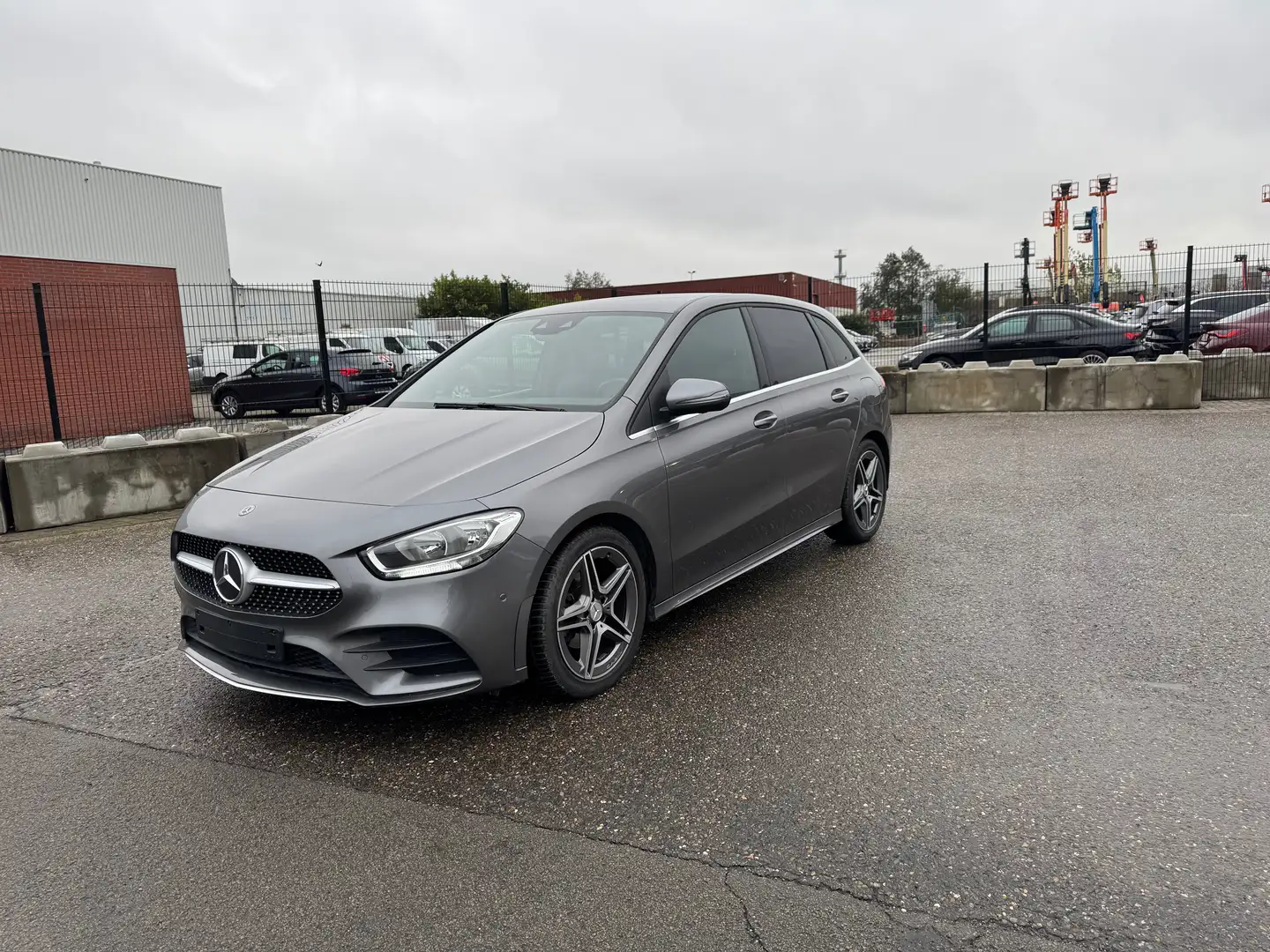 Mercedes-Benz B 180 B 180 Gris - 1