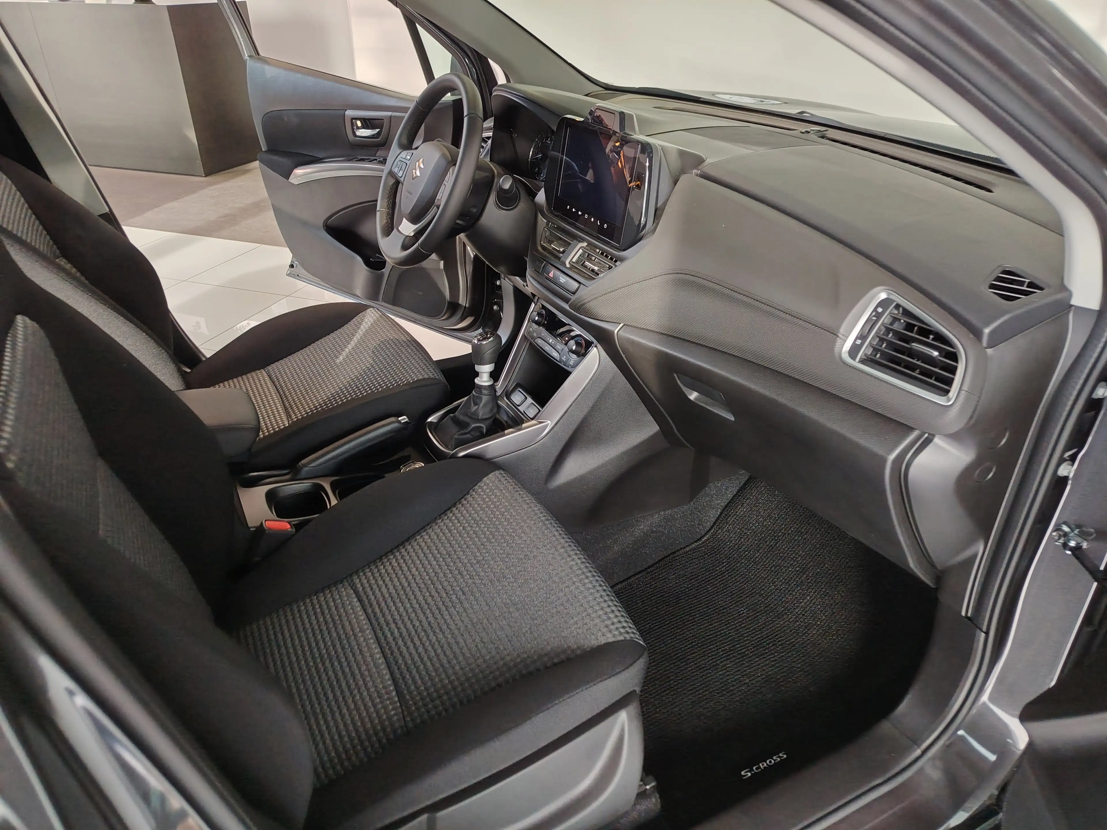 Suzuki S-Cross 1,4 Hybrid ALLGRIP shine — photo 13