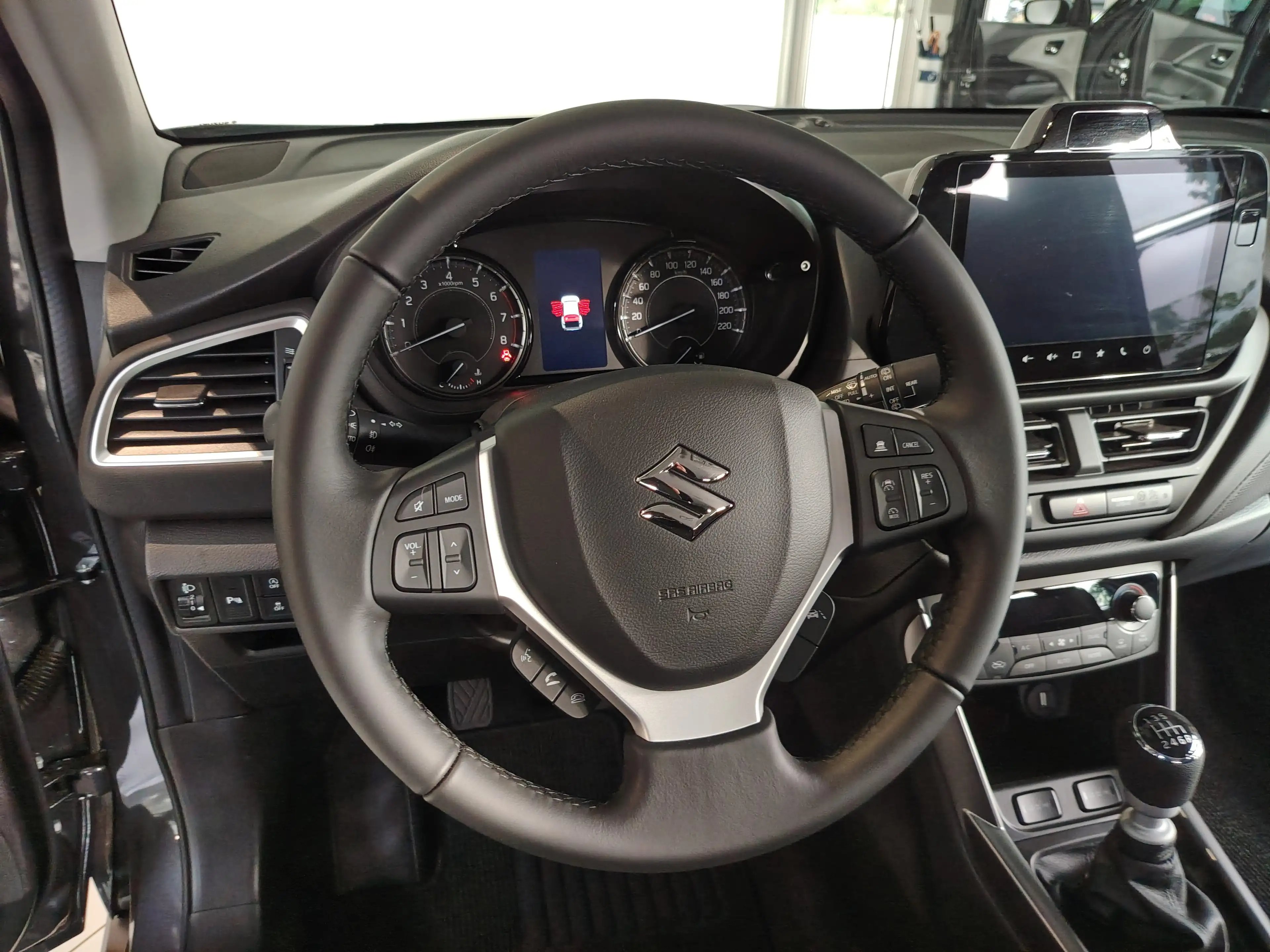 Suzuki S-Cross 1,4 Hybrid ALLGRIP shine — photo 15