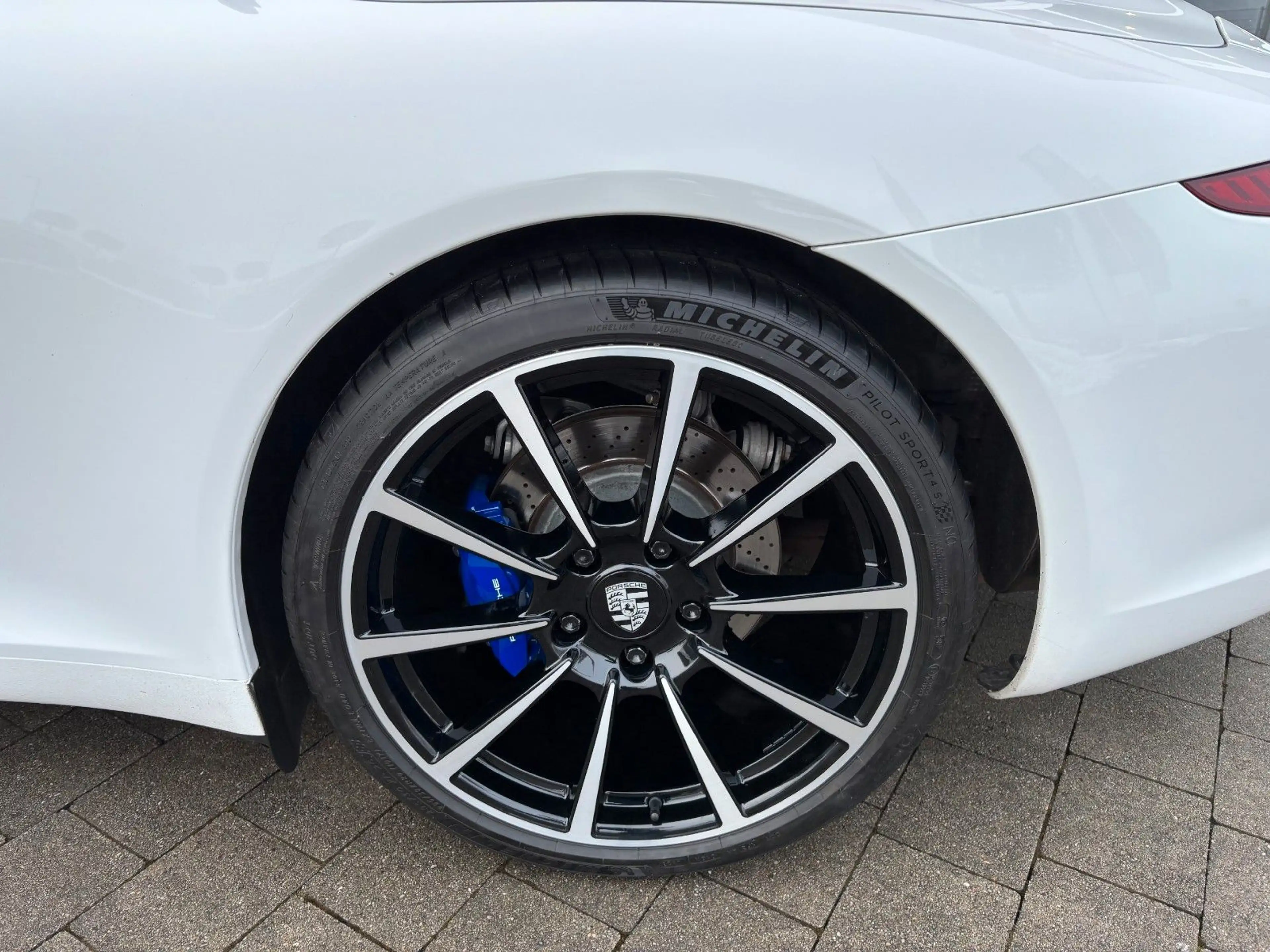 Porsche 991 Carrera Cabriolet *Sportauspuff * — photo 2