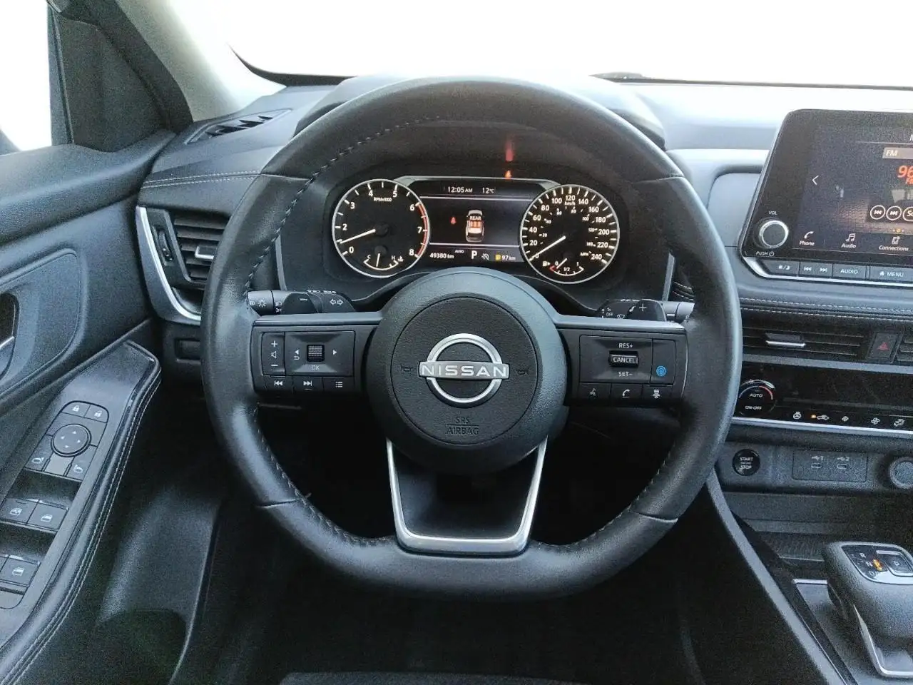 Nissan Rogue снимка Nissan Rogue