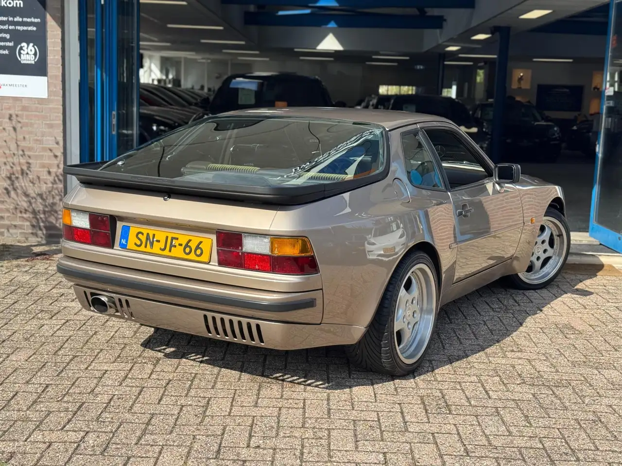 Porsche 944 2.5 Coupé, foto 6