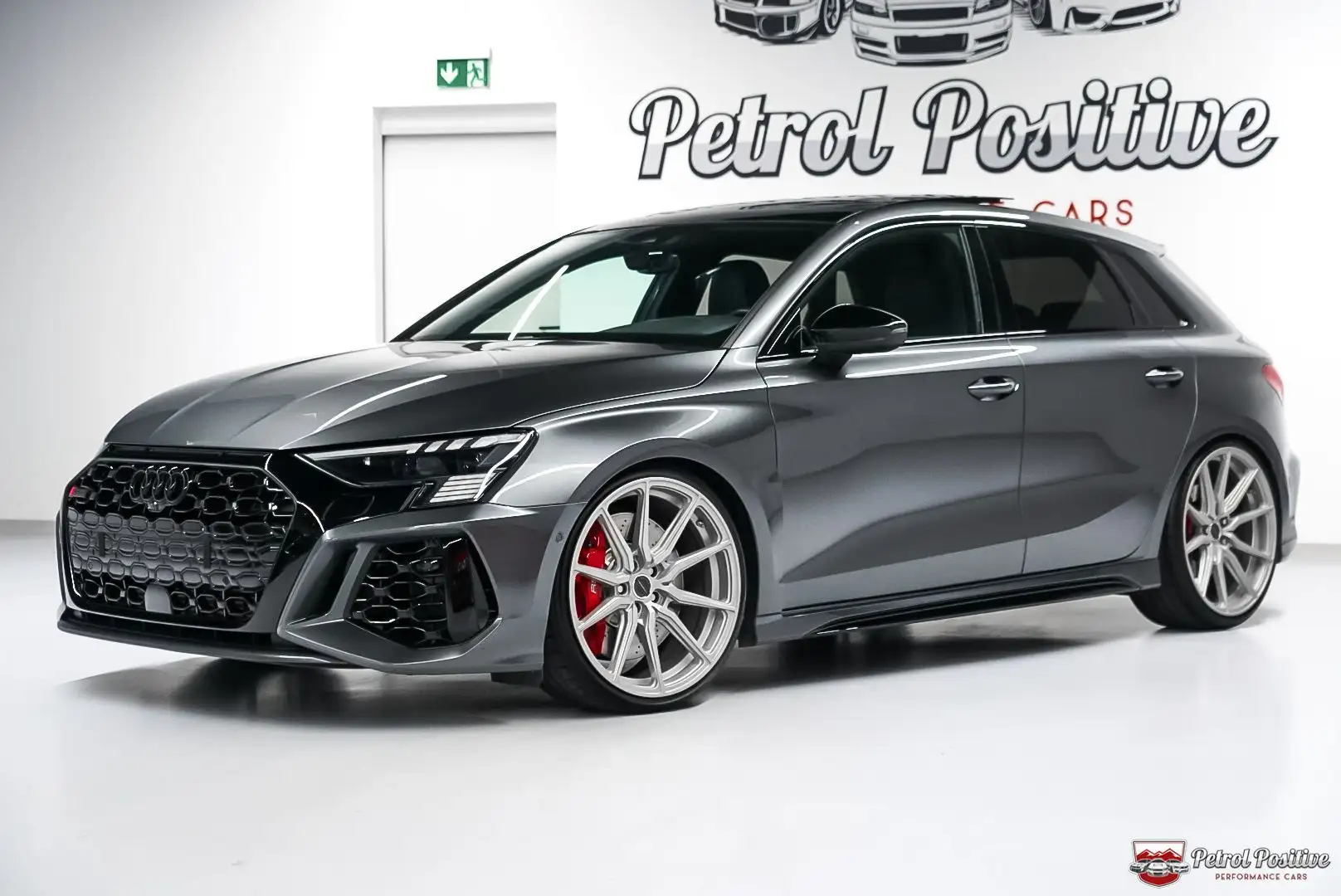 Audi RS3 SB TFSI quattro EVENTURI*BTM*KW*VOSSEN*CARBON Silber - 2