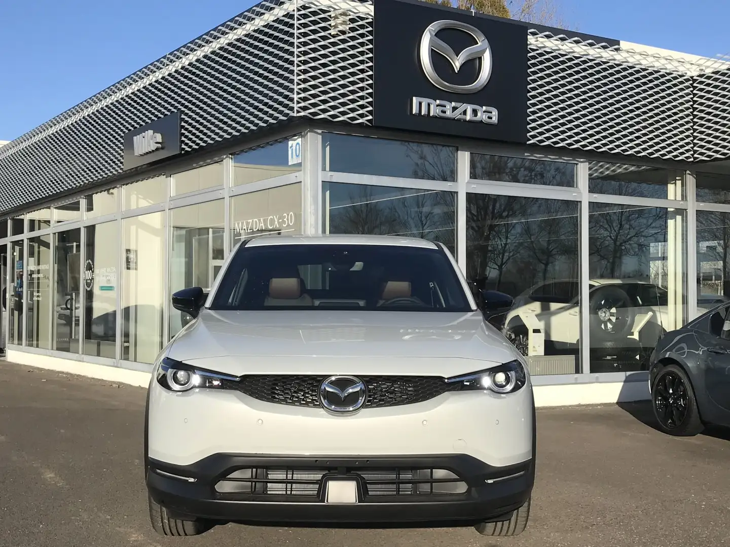 Mazda MX-30 2023 e-SKYACTIV ADVANTAGE Industrial Weiß - 2