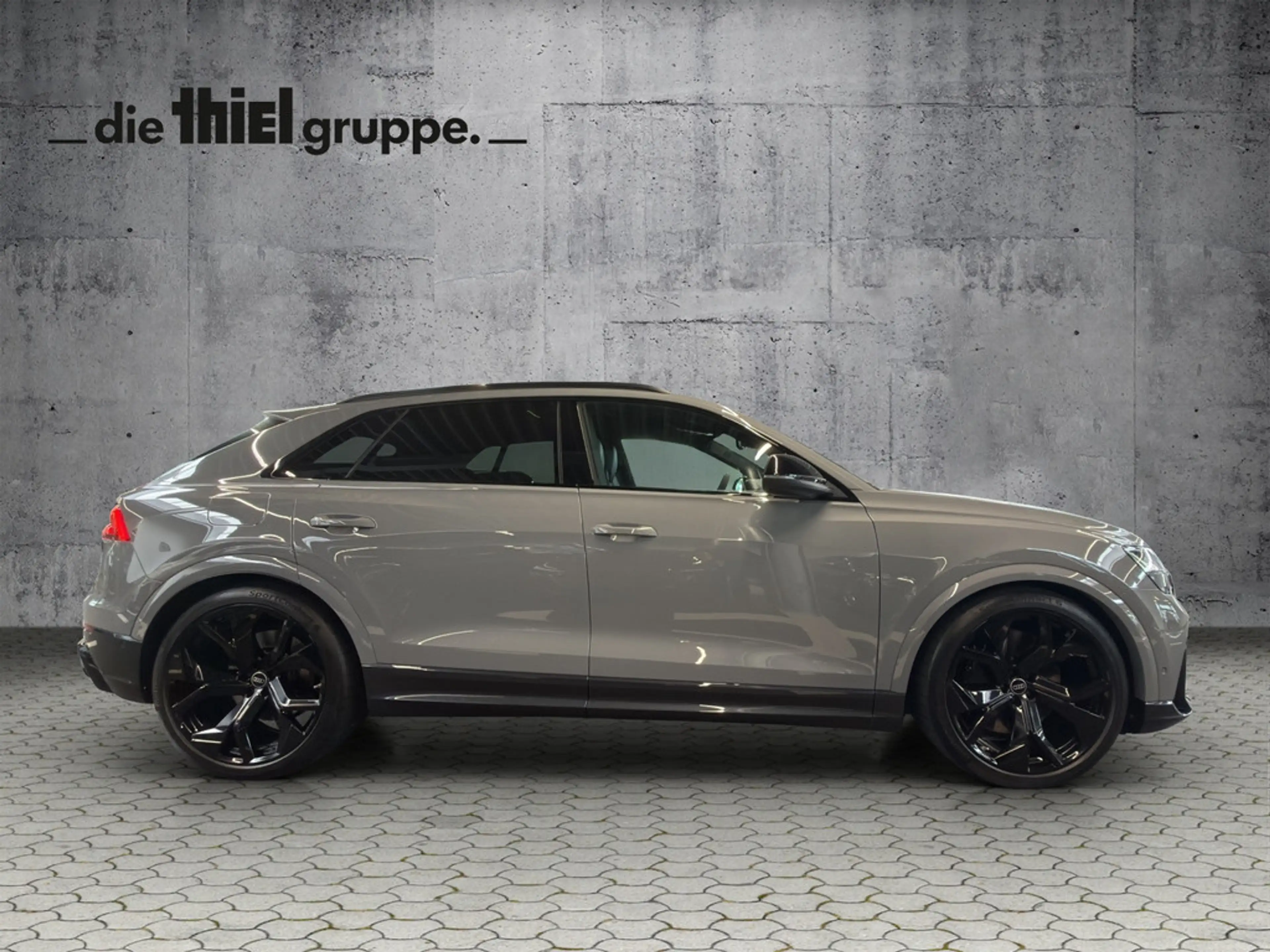 Audi RS Q8 — photo 7
