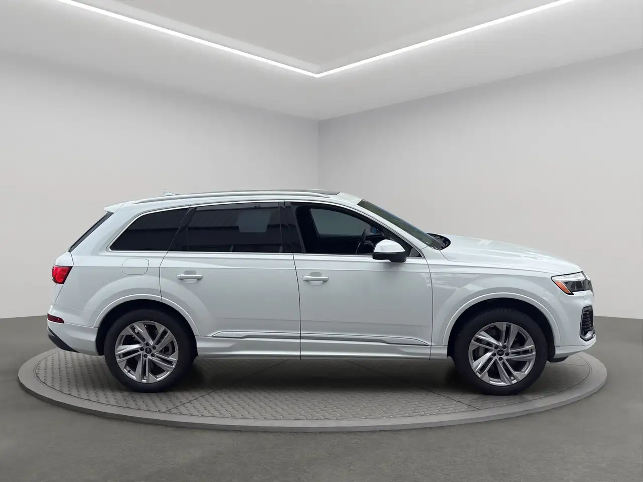 Audi Q7 снимка Audi Q7