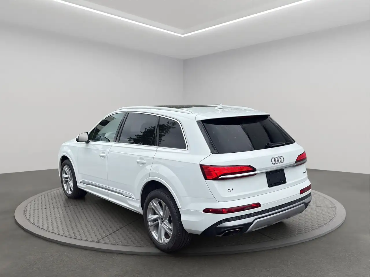 Audi Q7 снимка Audi Q7