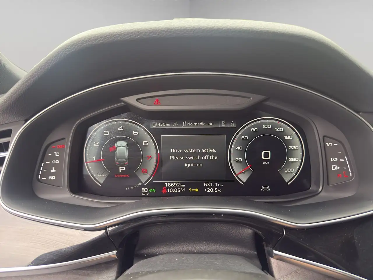 Audi Q7 снимка Audi Q7