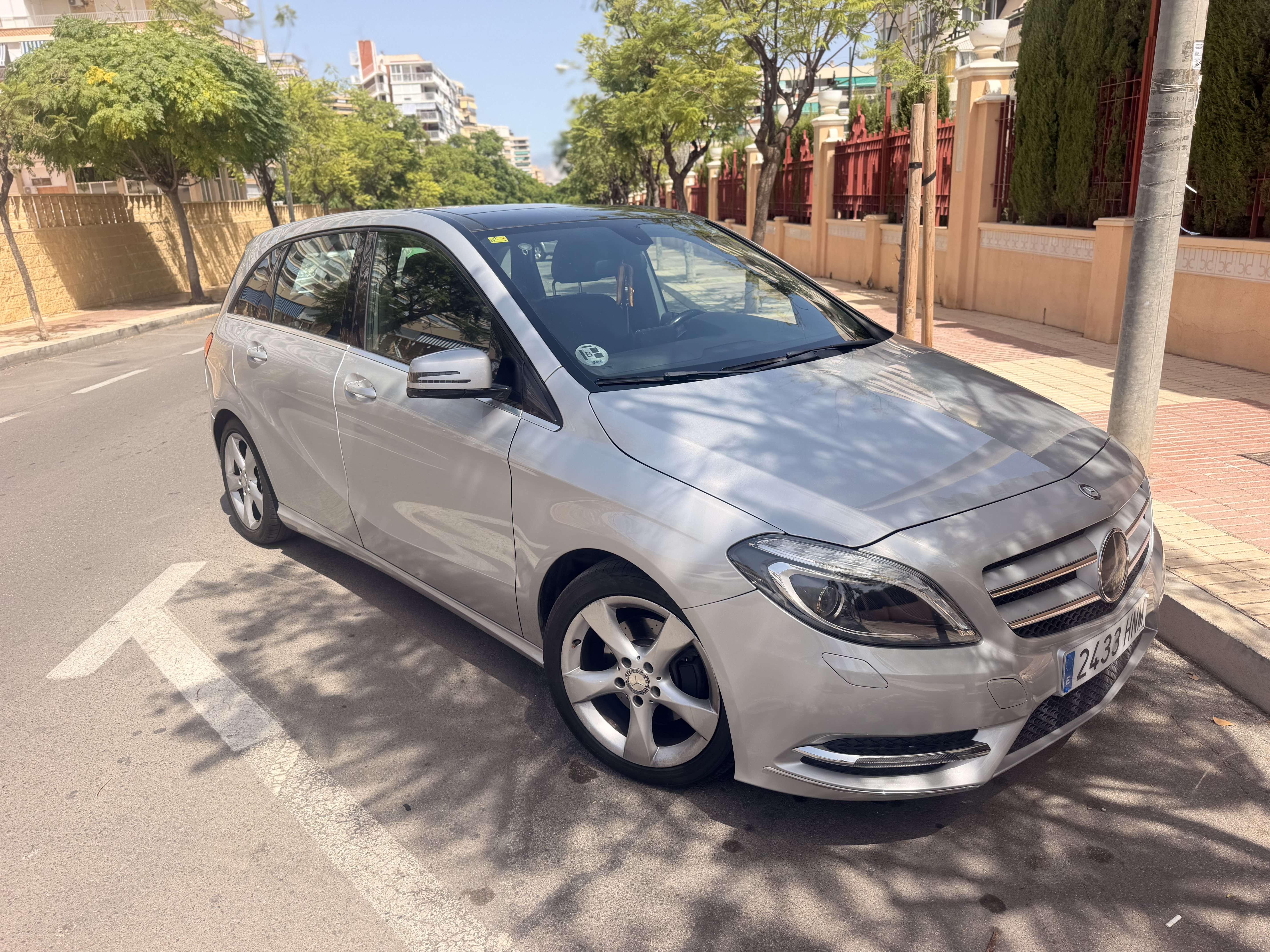 Mercedes-Benz B 180 B 180CDI BE 7G-DCT 01R 952 (4.75) - foto 1