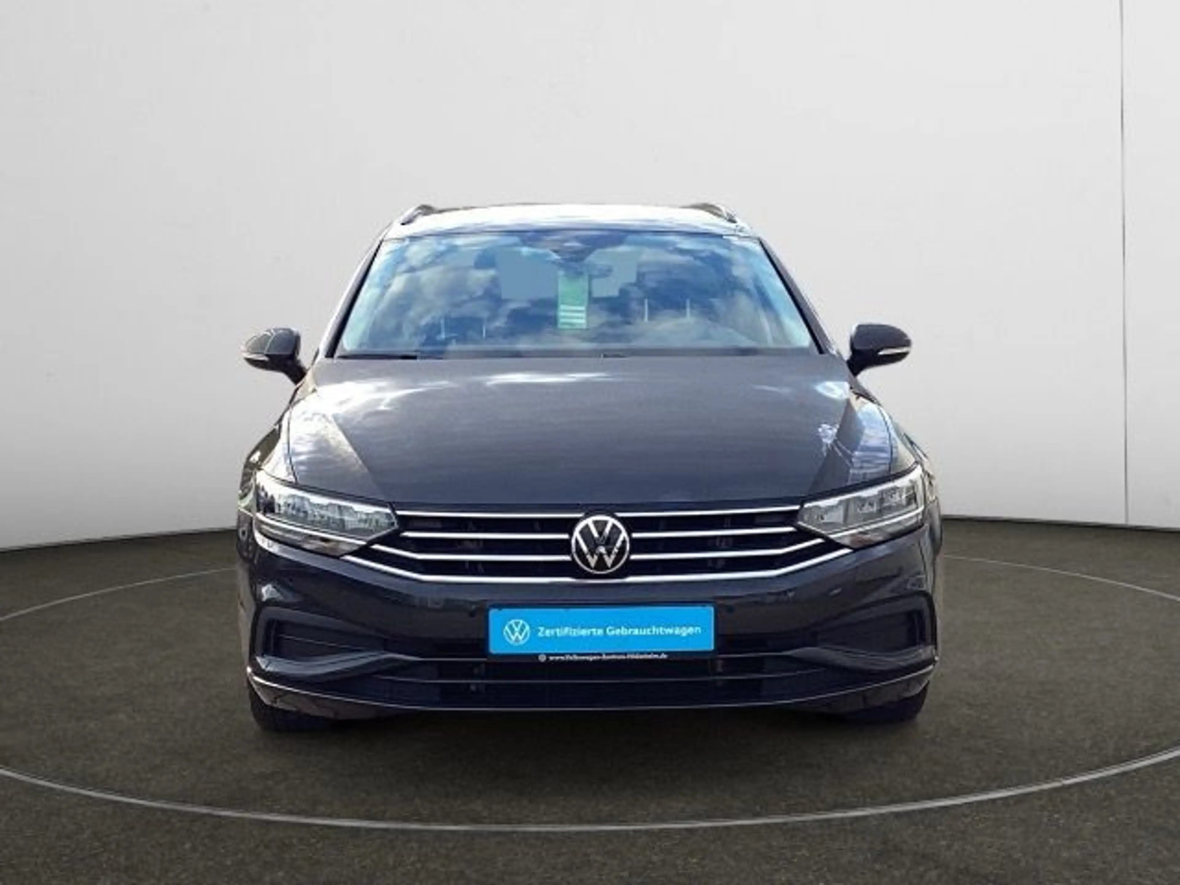 Volkswagen Passat Variant 2.0 TDI Conceptline Navi,AHK,LED — photo 12