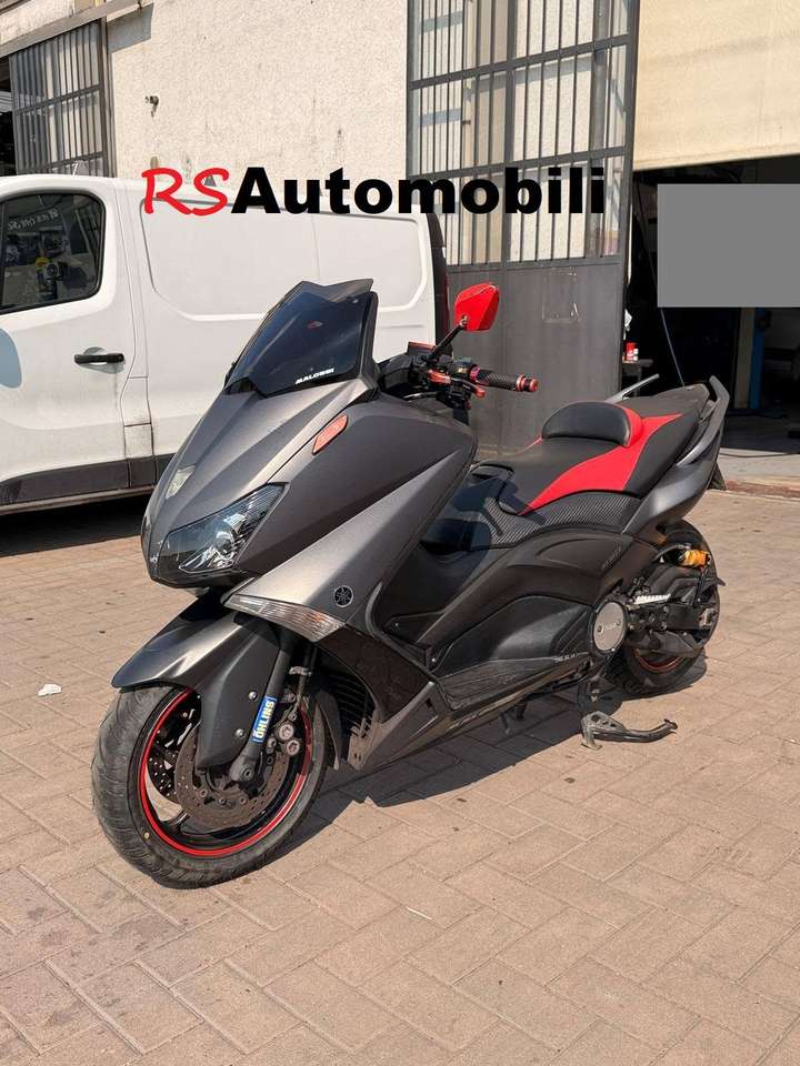 Yamaha TMAX 530 Black Line Opaque