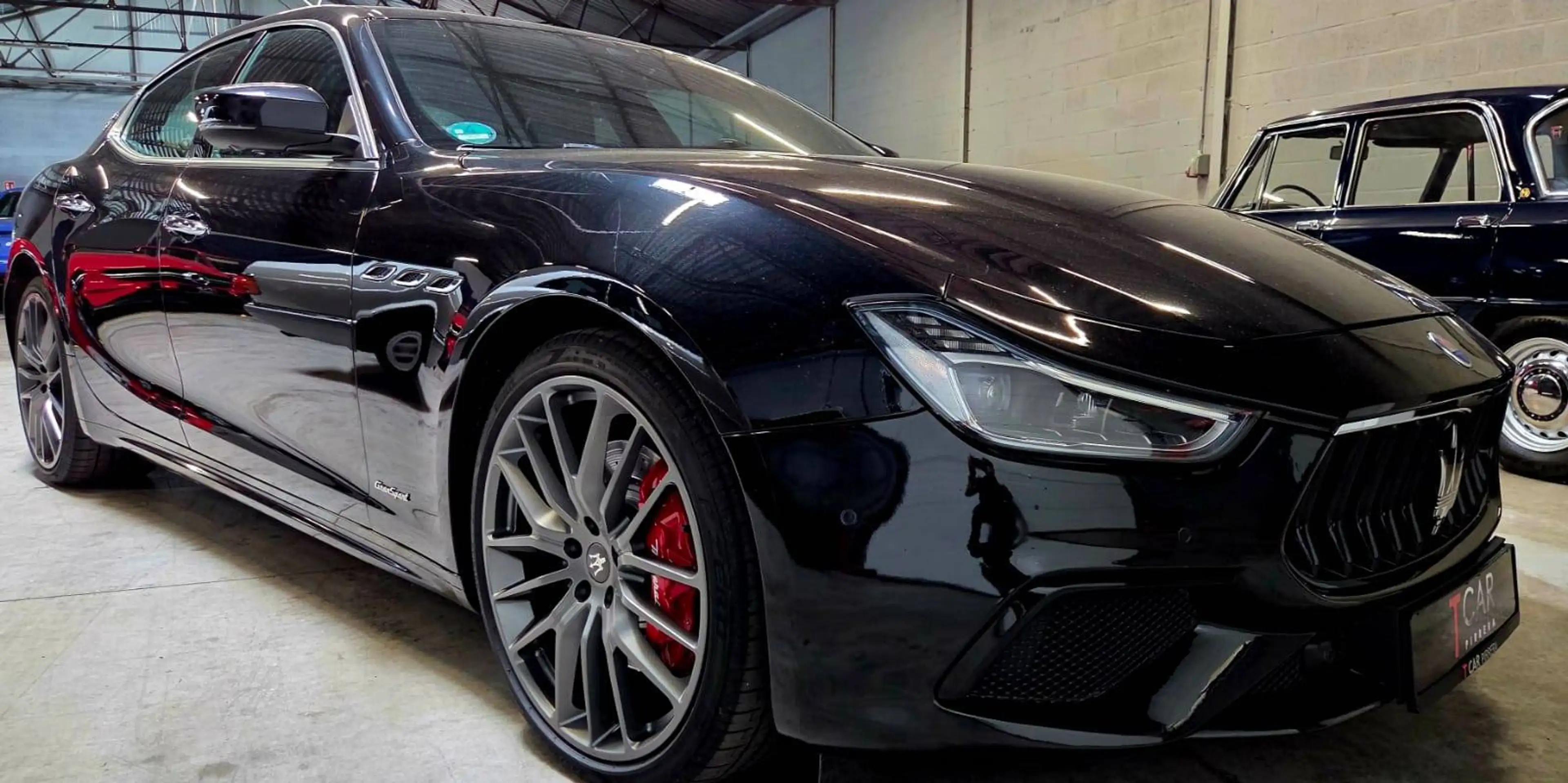 Maserati Ghibli Ghibli 3.0 V6 Turbo GranSport — photo 3