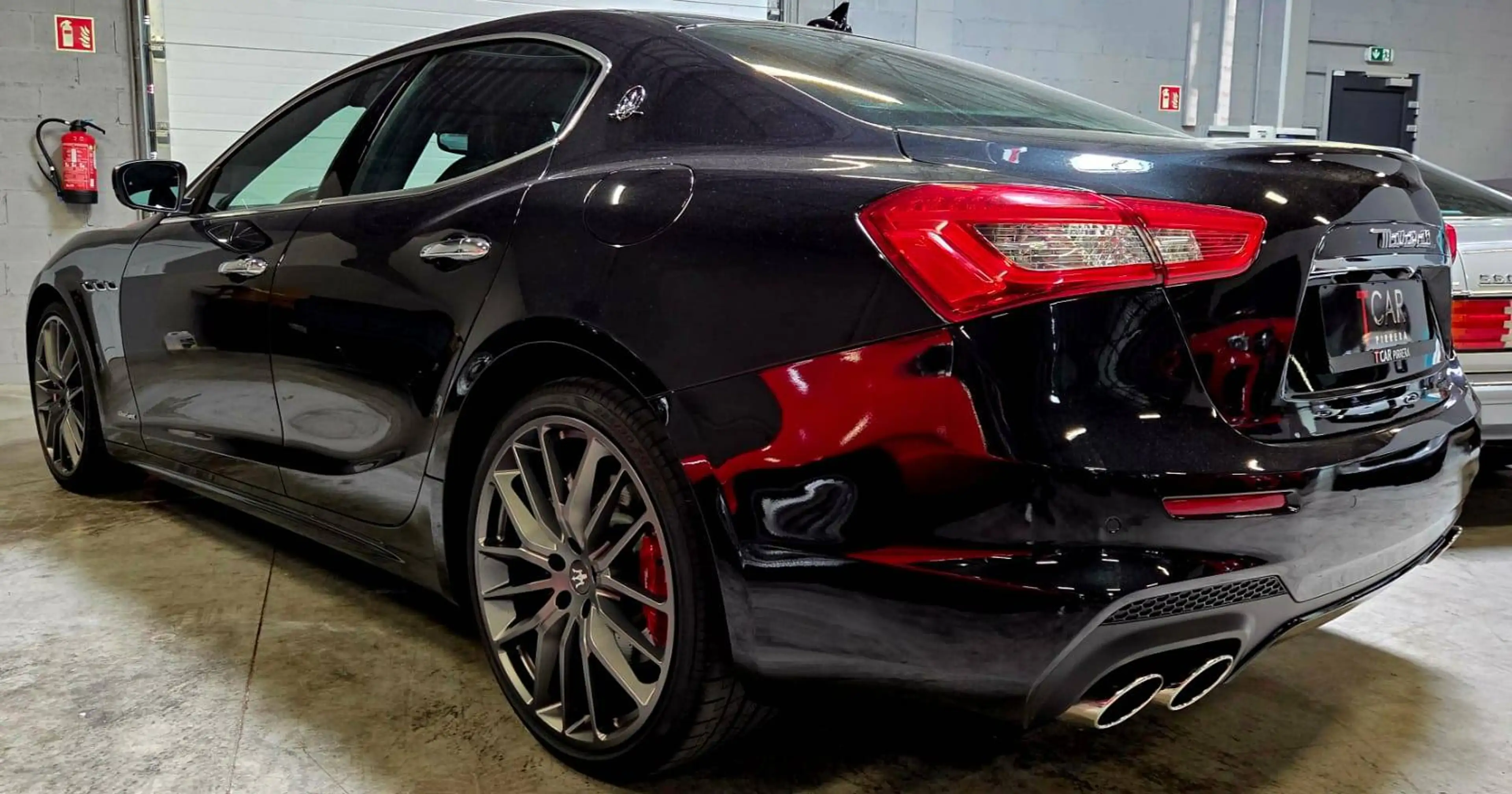 Maserati Ghibli Ghibli 3.0 V6 Turbo GranSport — photo 6