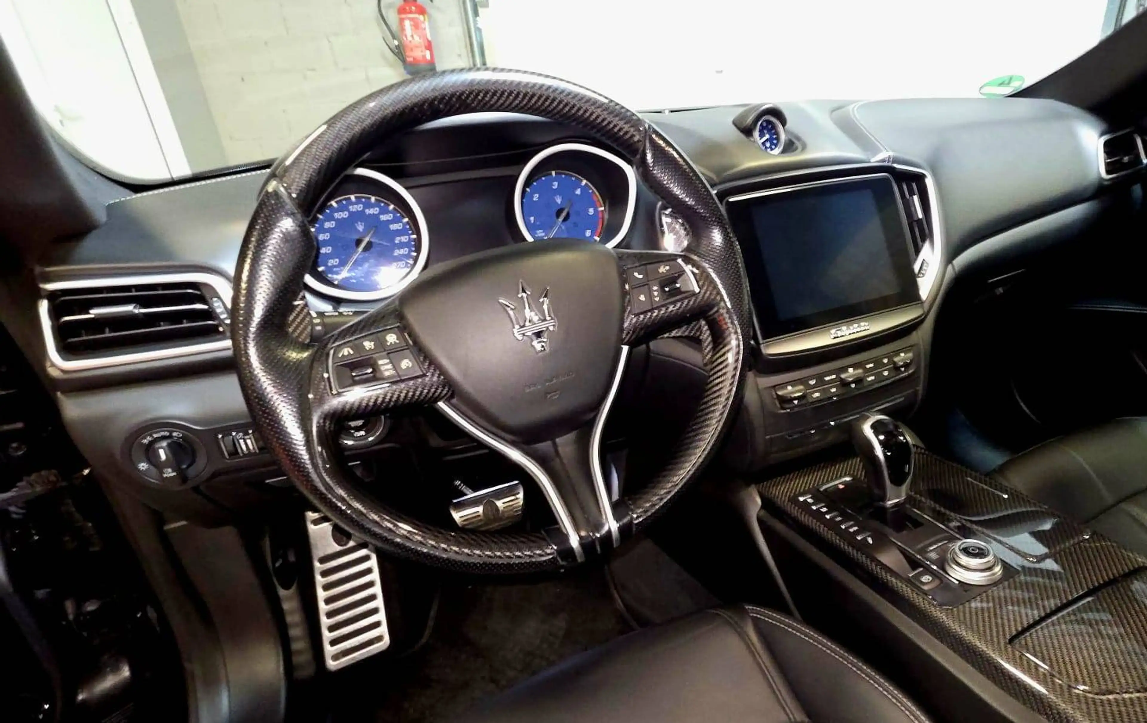 Maserati Ghibli Ghibli 3.0 V6 Turbo GranSport — photo 10