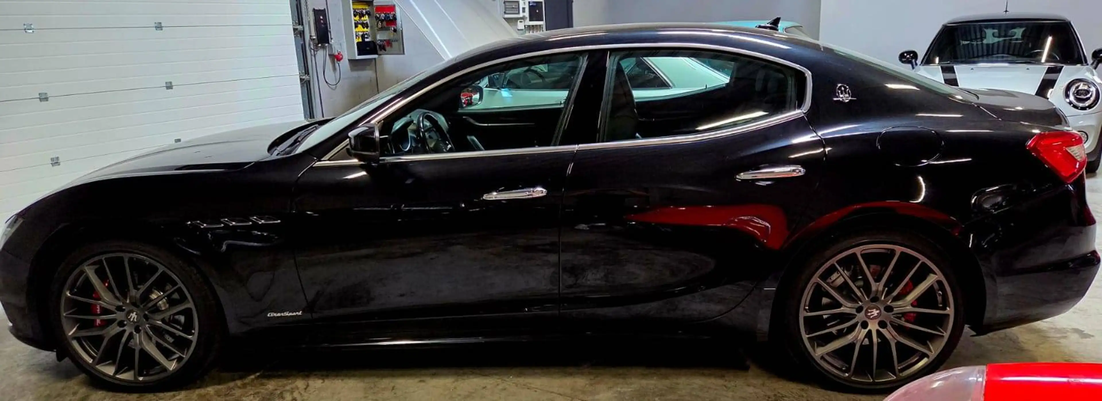 Maserati Ghibli Ghibli 3.0 V6 Turbo GranSport — photo 8