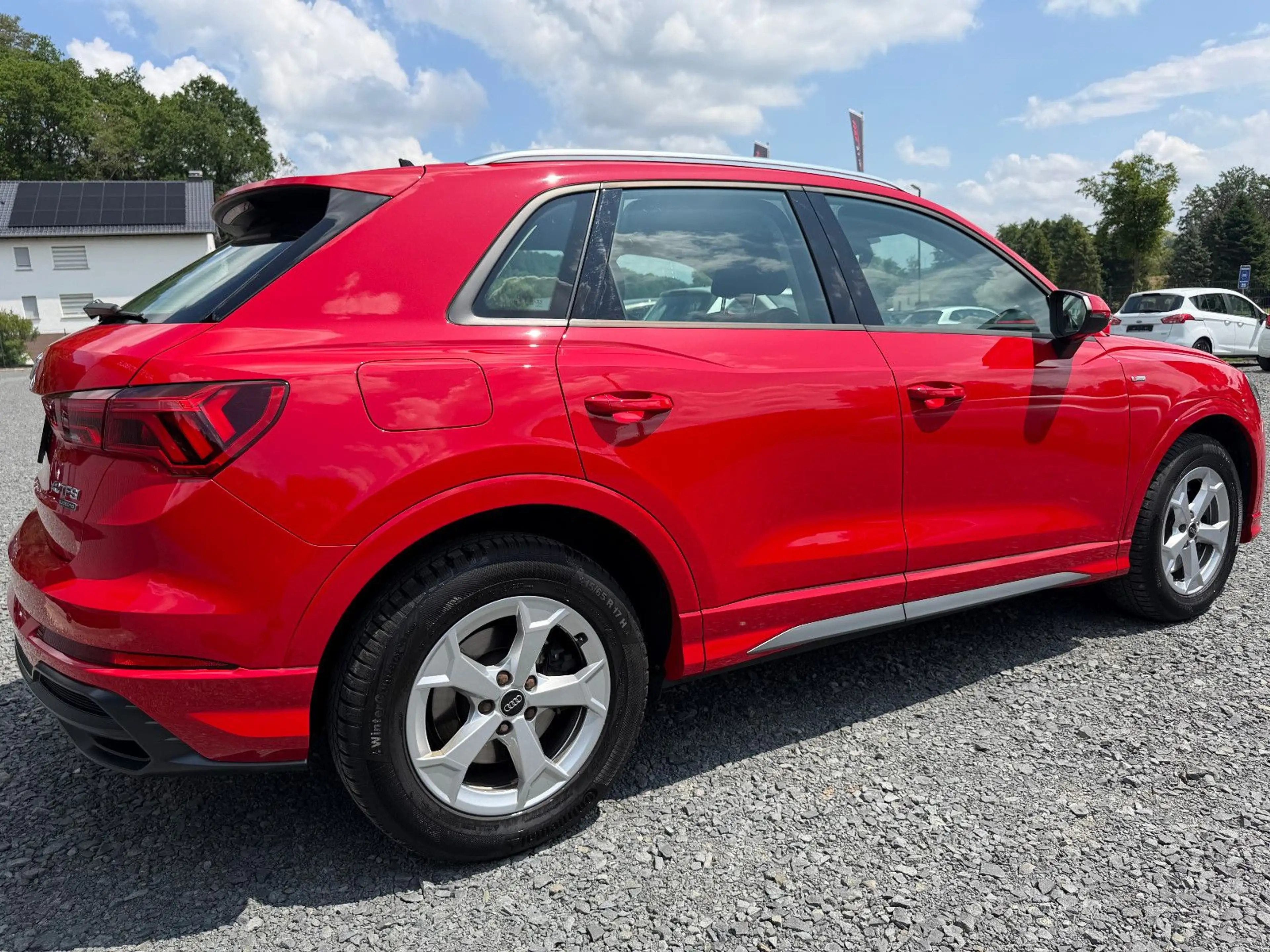 Audi Q3 40 TFSI quattro S line NAVI/AHK/LED — photo 6
