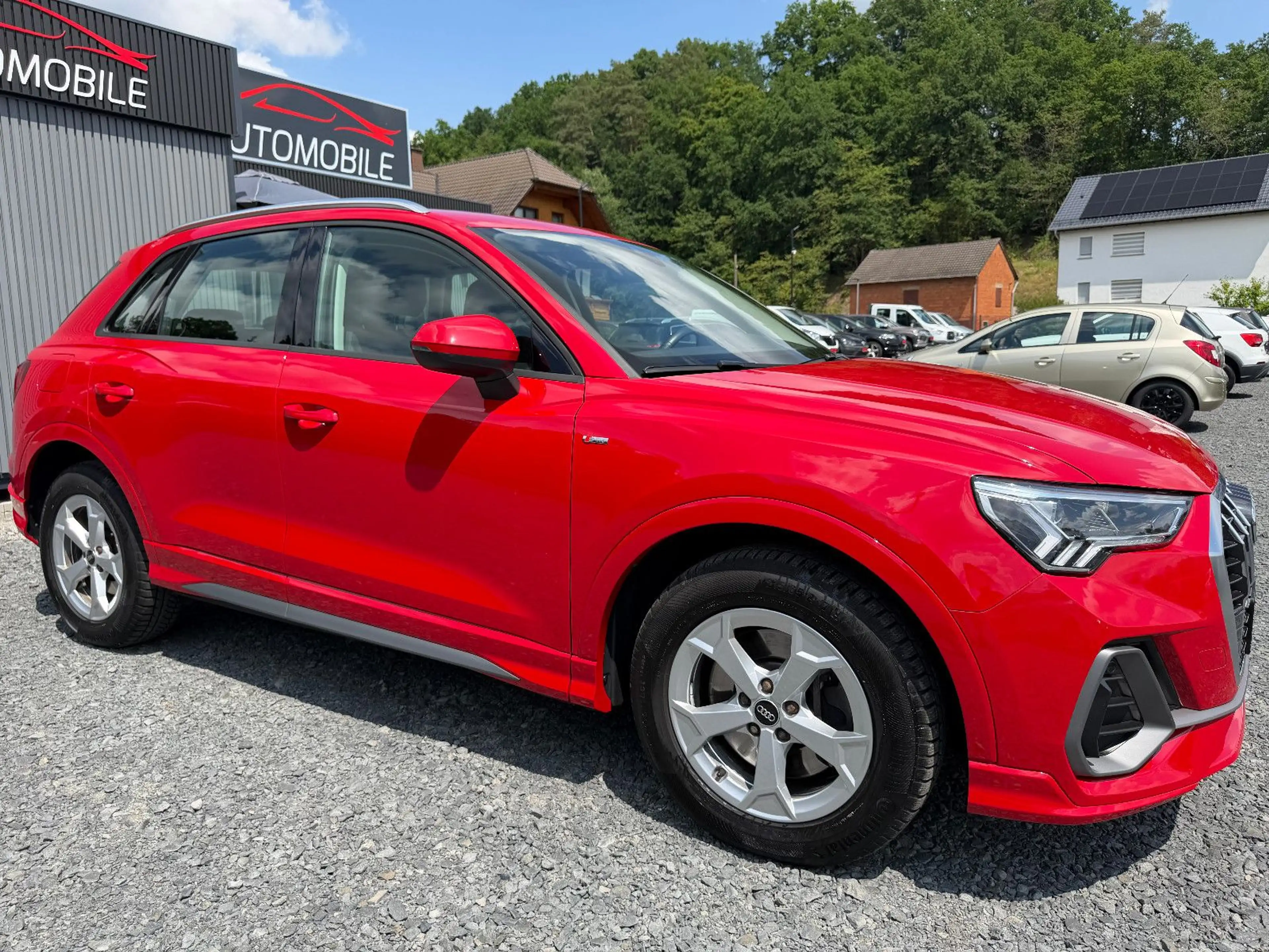 Audi Q3 40 TFSI quattro S line NAVI/AHK/LED — photo 3