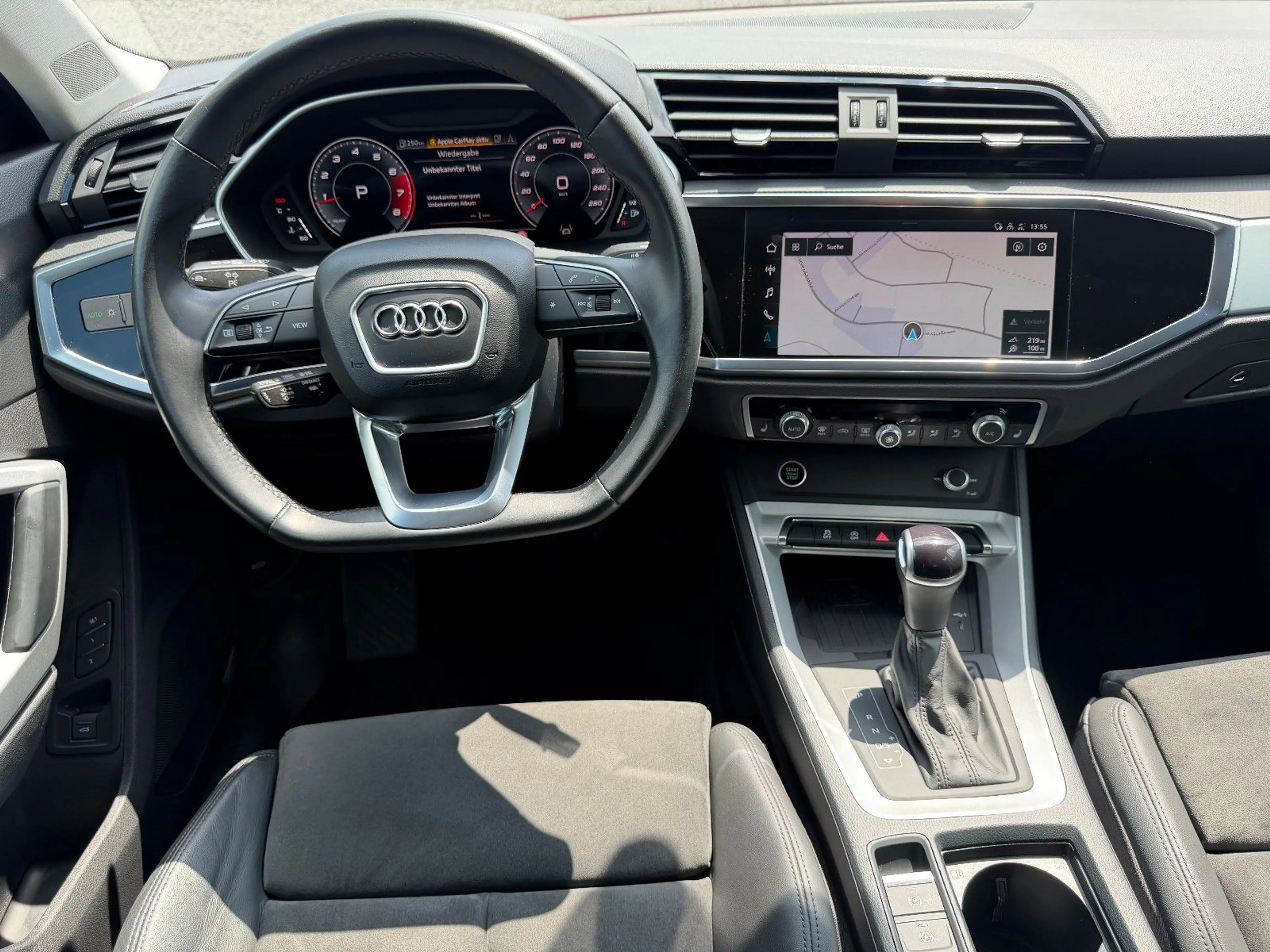 Audi Q3 40 TFSI quattro S line NAVI/AHK/LED — photo 14
