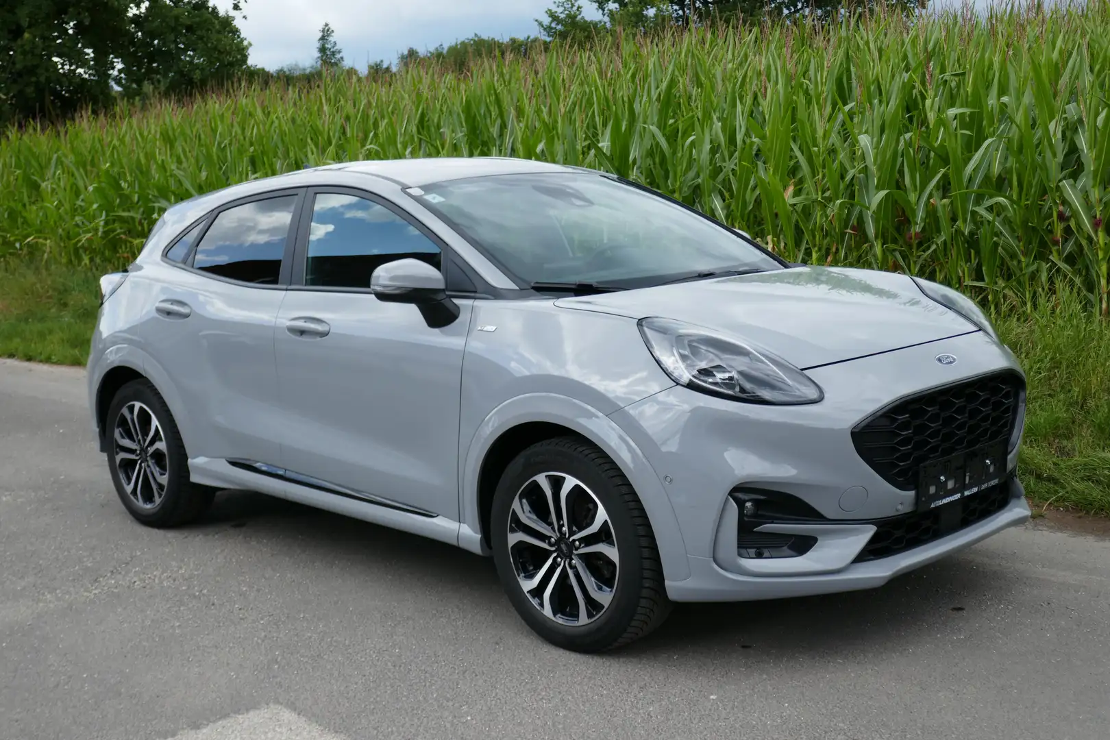 Ford Puma ST-Line Grau - 2
