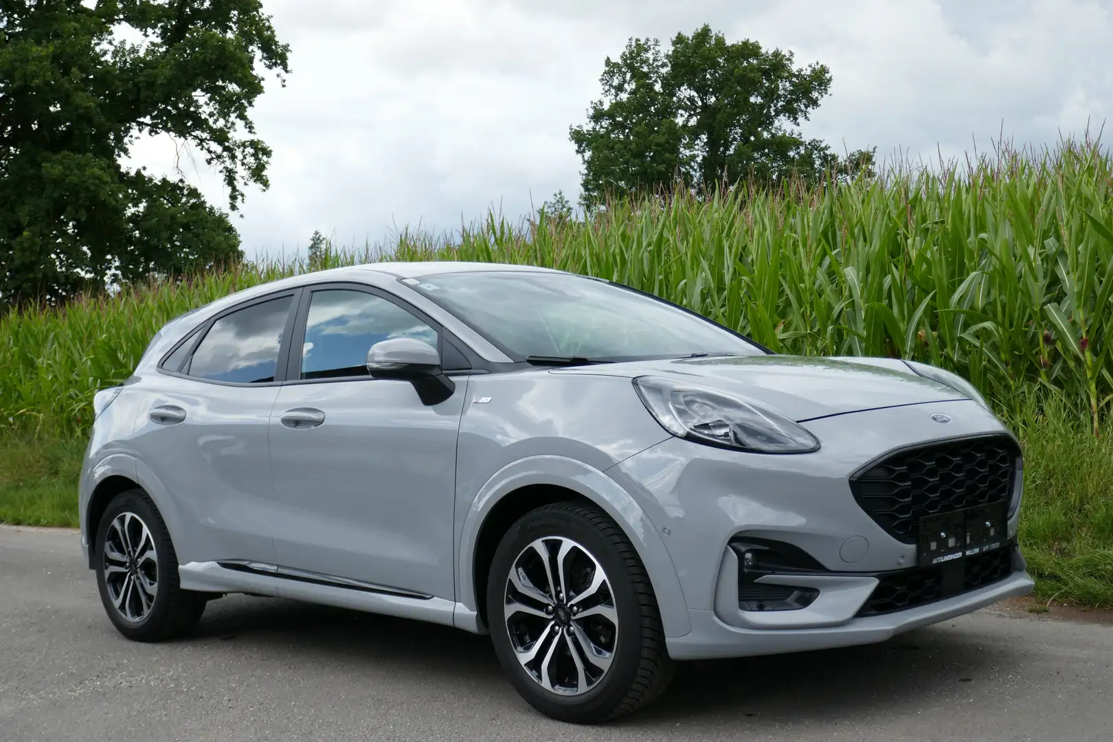 Ford Puma ST-Line Grau - 1