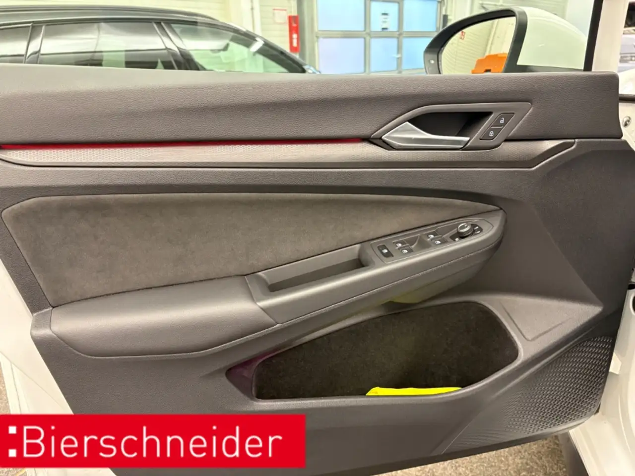 Volkswagen Golf GTI 8 2.0 TSI DIGITAL COCKPIT PRO LED NAVI 18 ACC DAB 17