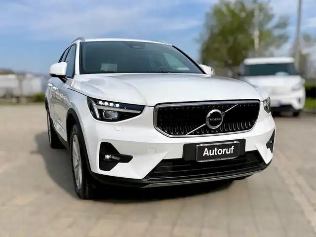 Volvo XC40 B3 CORE MILD HYBRID