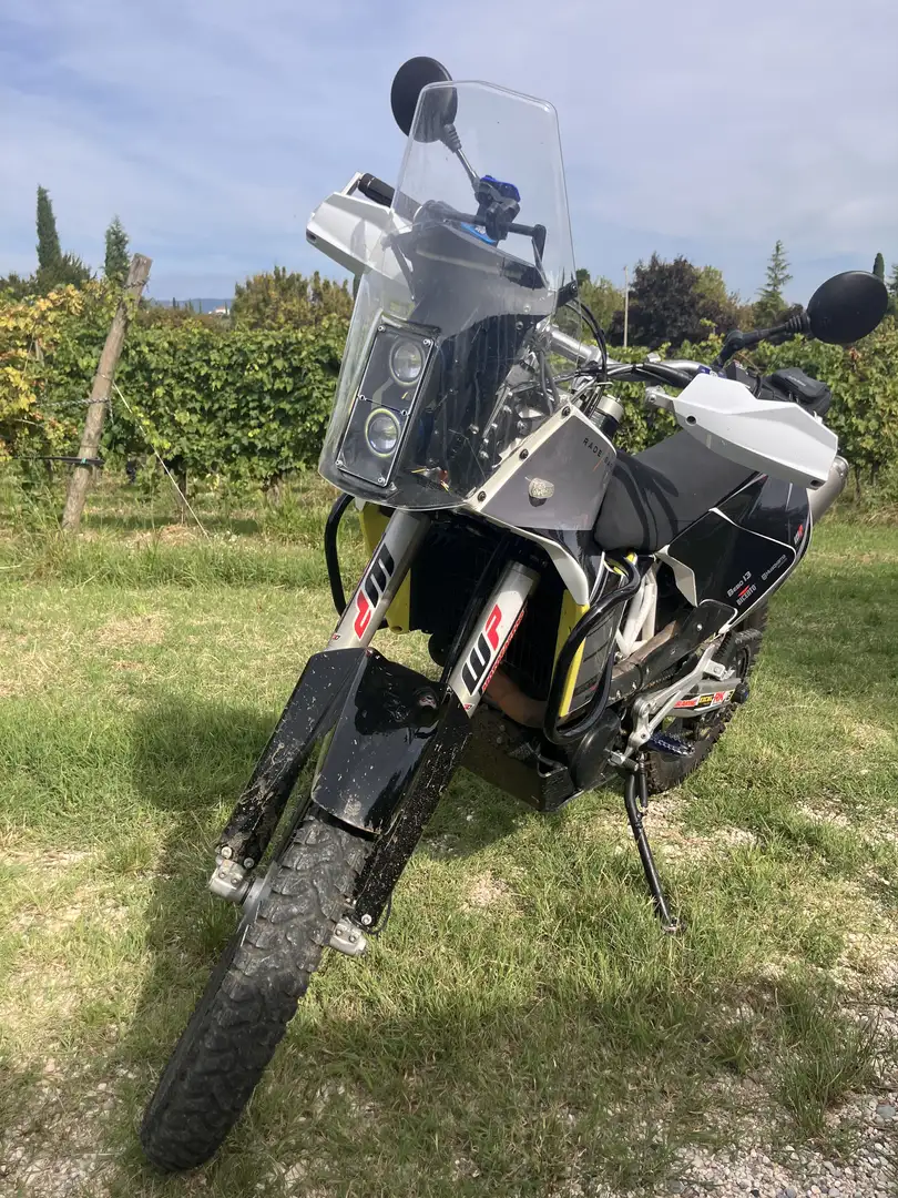 Husqvarna 701 Enduro Rally Bílá - 2