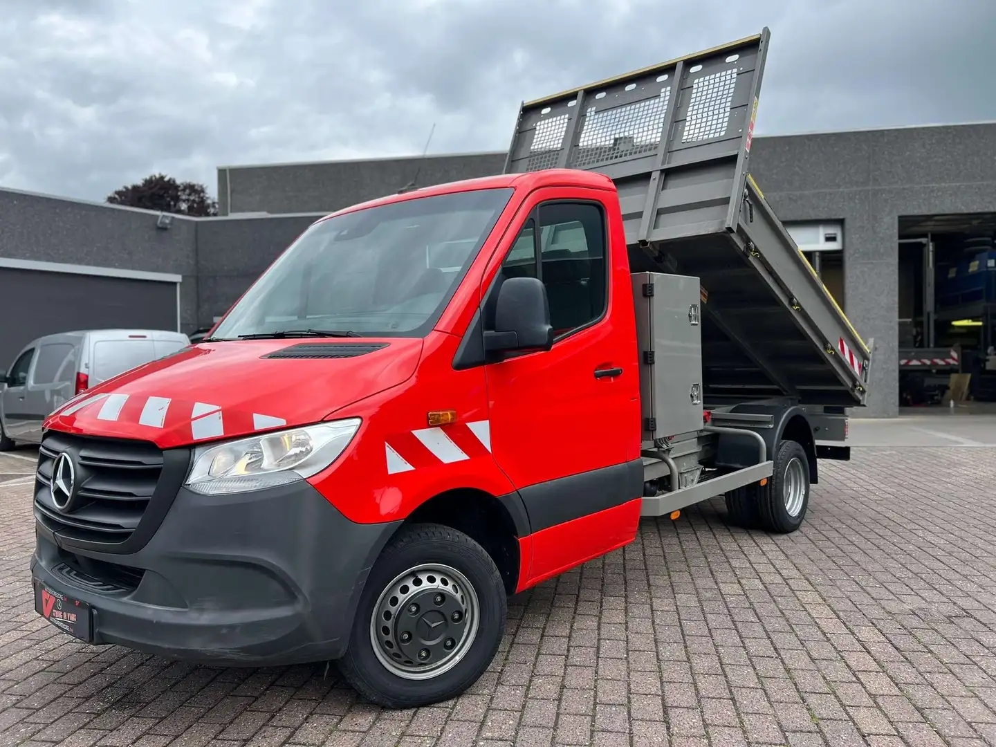 Mercedes-Benz Sprinter 514 KIPPER+KOFFER (29.950€ex)MTM 7 T SL 3.5 T Rouge - 2