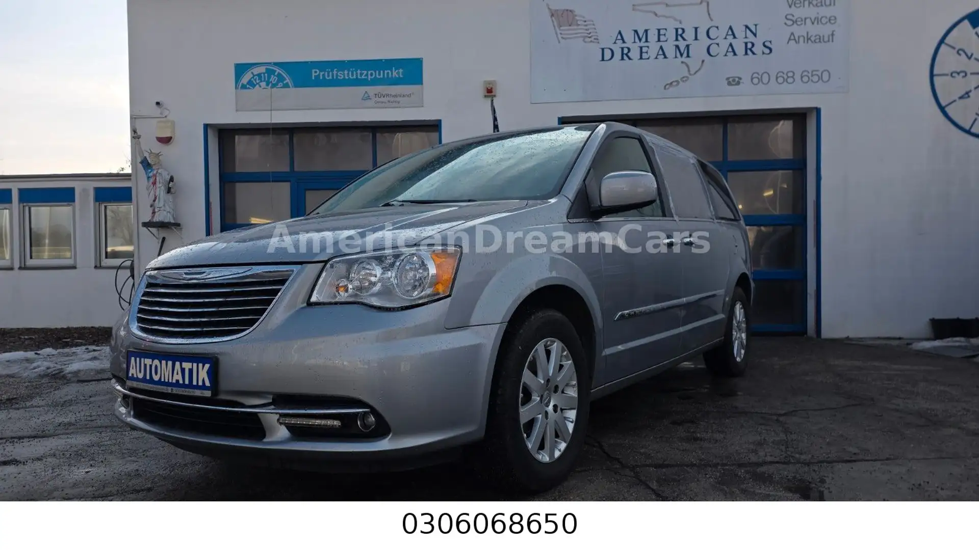 Chrysler Grand Voyager Silber - 1