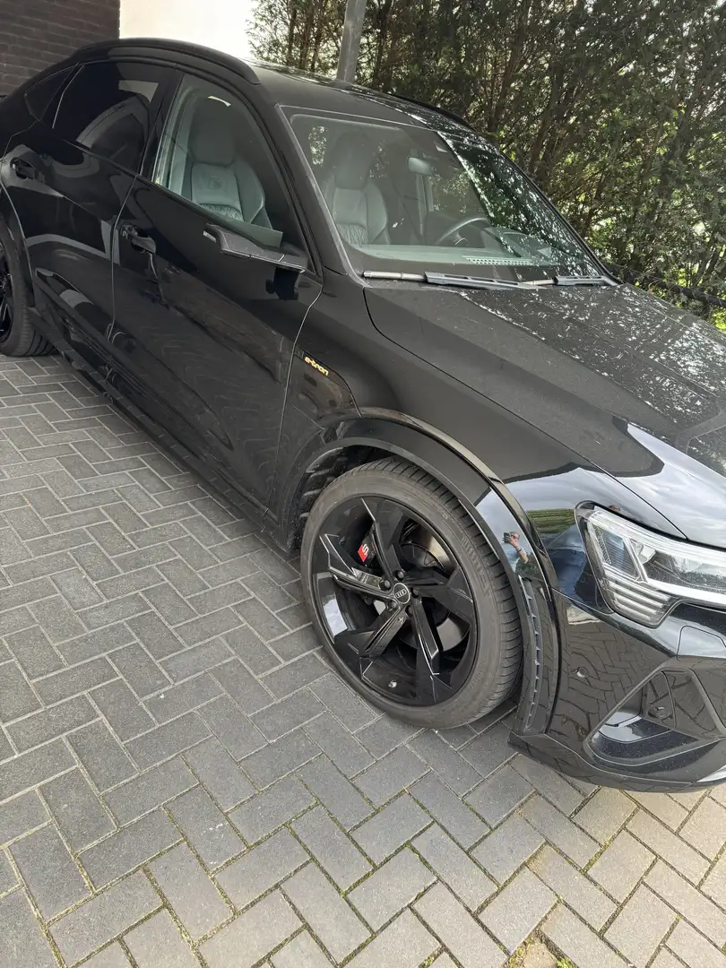 Audi e-tron quattro 95 S 503pk VOL Чорний - 1