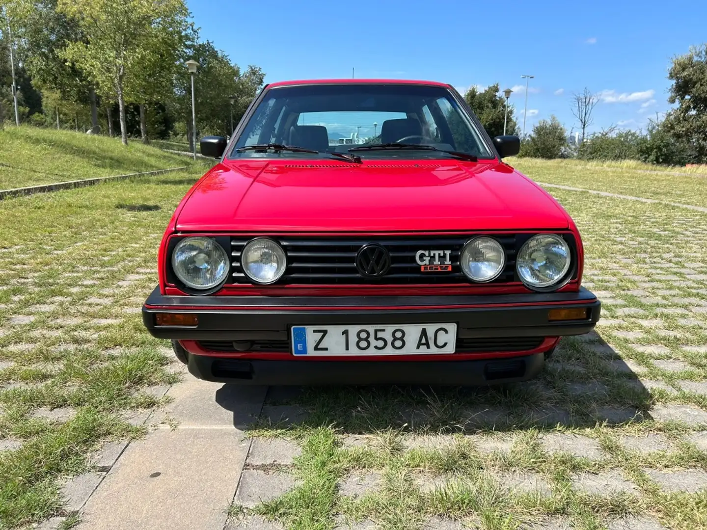 Volkswagen Golf GTI 1.8 16v 140 Rouge - 2
