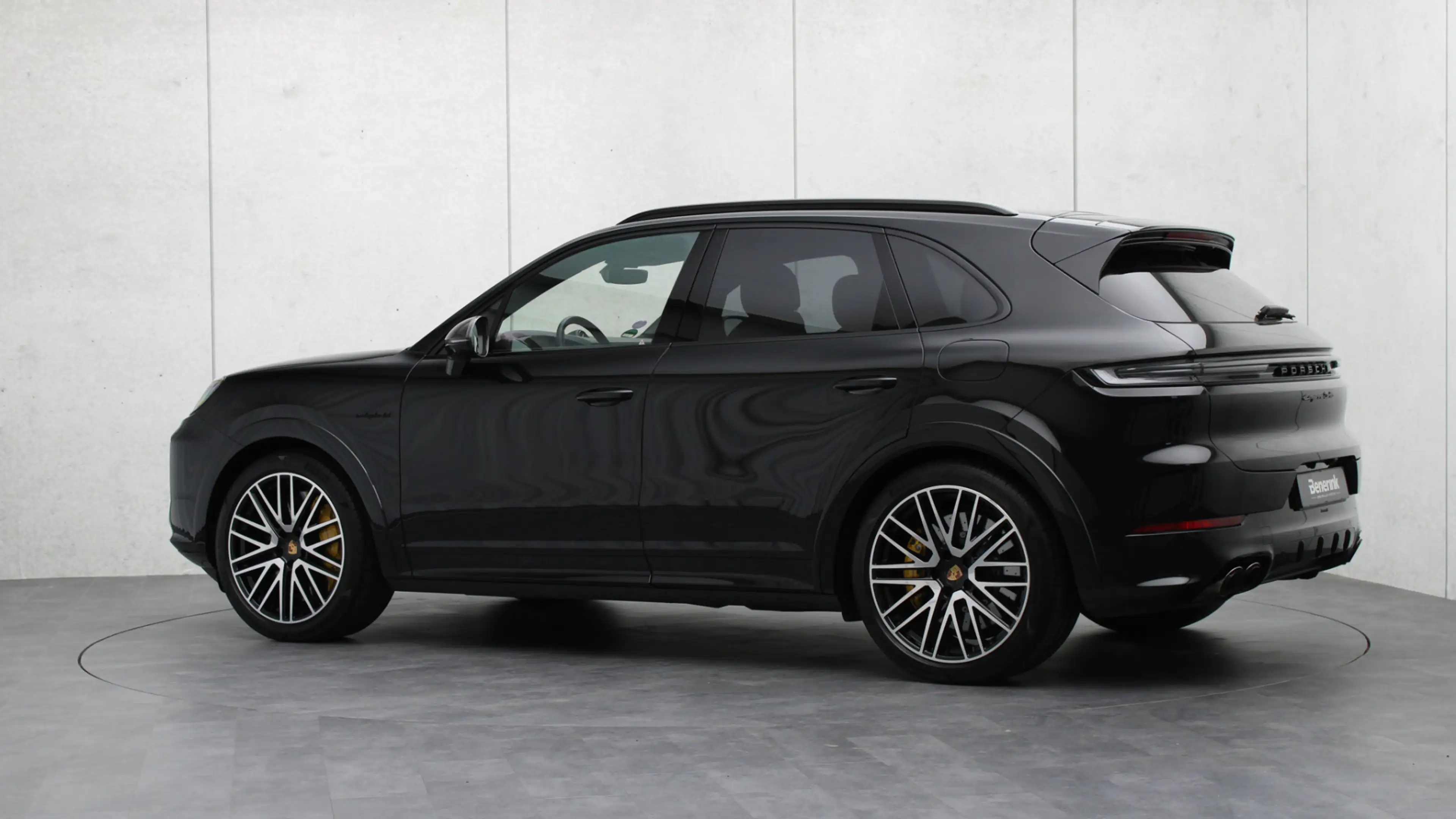 Porsche Cayenne 4.0 Turbo E-Hybrid | Burmester 3D | PCCB | Stoelve — photo 47